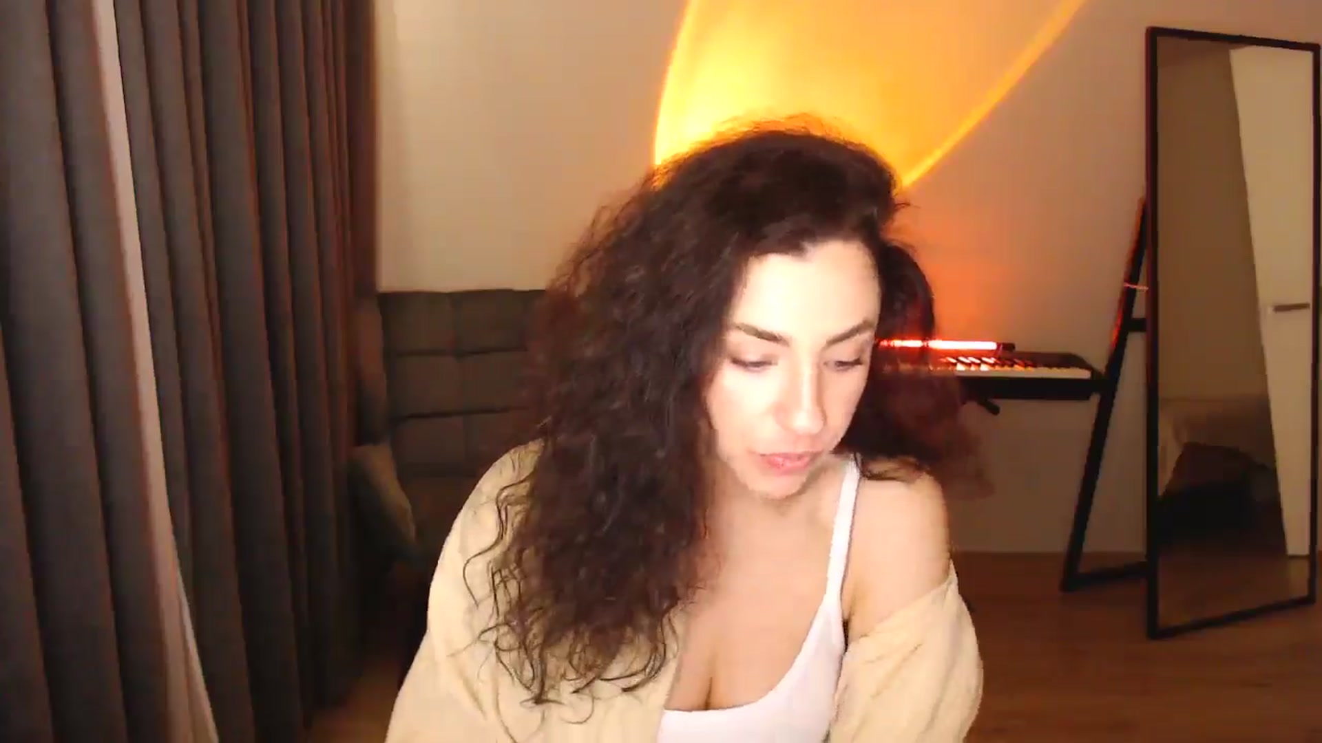 Gallery image thumbnail from Millla_Mi's myfreecams stream on, 03/09/2025, 21:38 image 5 of 20