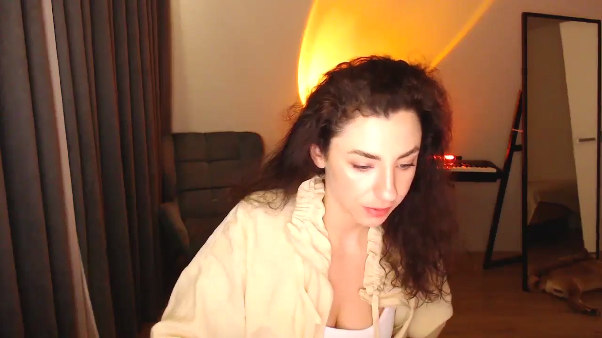 Gallery image thumbnail from Millla_Mi's myfreecams stream on, 03/09/2025, 21:38 image 2 of 20
