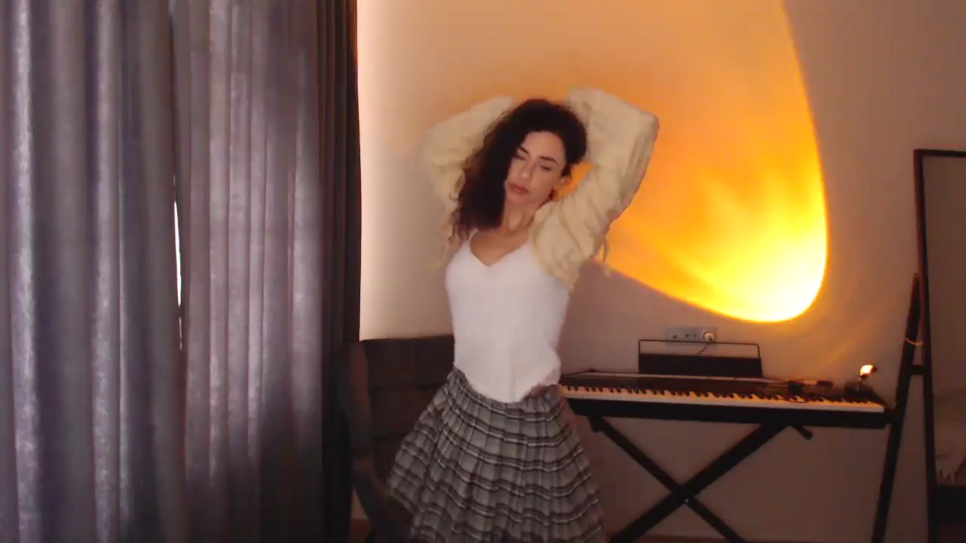 Gallery image thumbnail from Millla_Mi's myfreecams stream on, 03/12/2025, 08:35 image 15 of 20