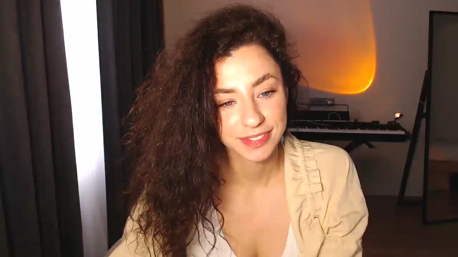 Gallery image thumbnail from Millla_Mi's myfreecams stream on, 03/15/2025, 11:42 image 11 of 20