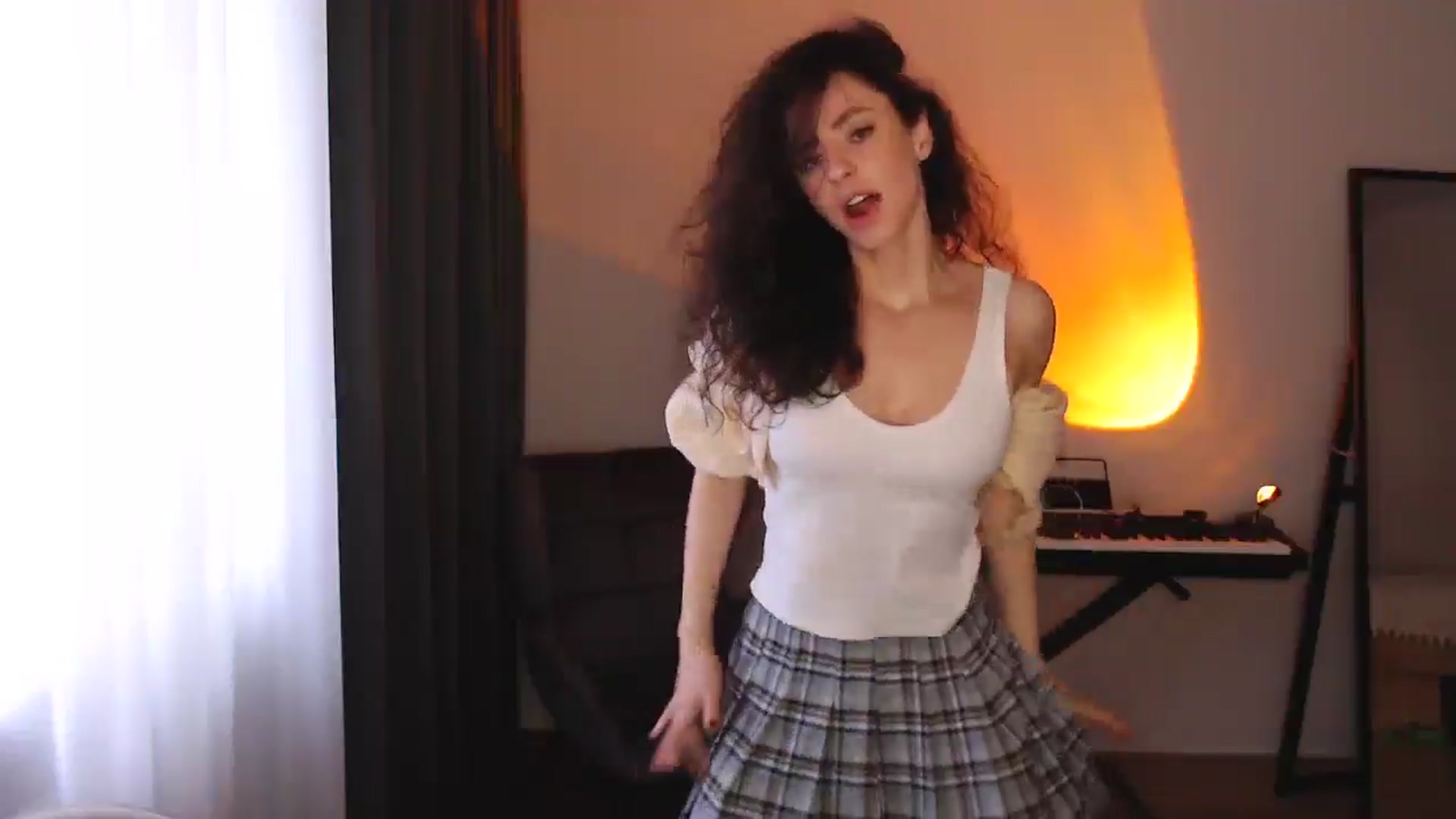 Gallery image thumbnail from Millla_Mi's myfreecams stream on, 03/15/2025, 15:10 image 14 of 20