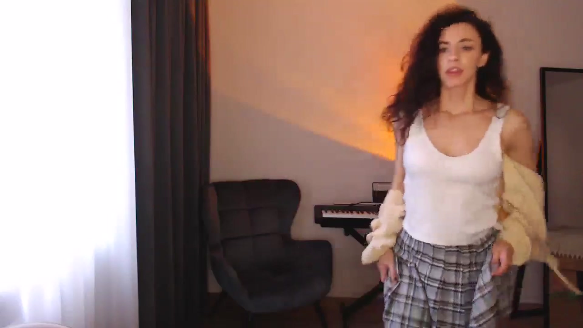 Gallery image thumbnail from Millla_Mi's myfreecams stream on, 03/15/2025, 15:10 image 16 of 20