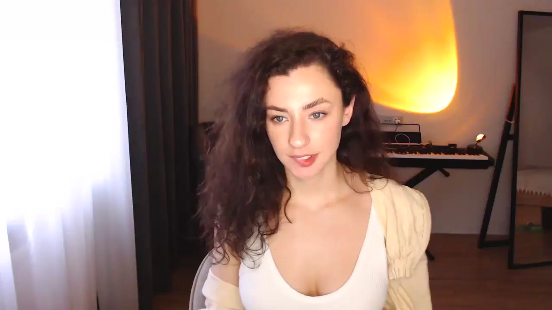 Gallery image thumbnail from Millla_Mi's myfreecams stream on, 03/15/2025, 15:10 image 18 of 20