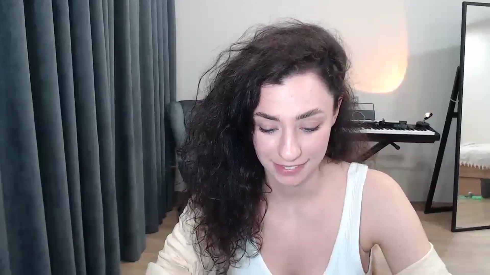 Gallery image thumbnail from Millla_Mi's myfreecams stream on, 03/15/2025, 17:13 image 8 of 20