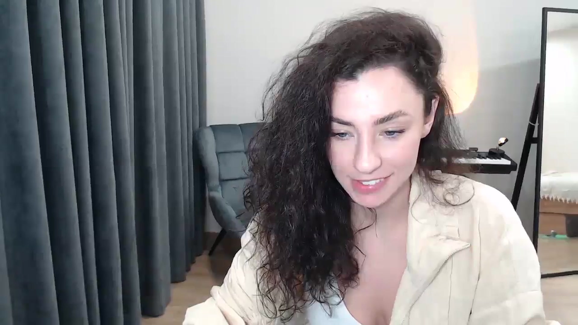 Gallery image thumbnail from Millla_Mi's myfreecams stream on, 03/15/2025, 17:13 image 10 of 20