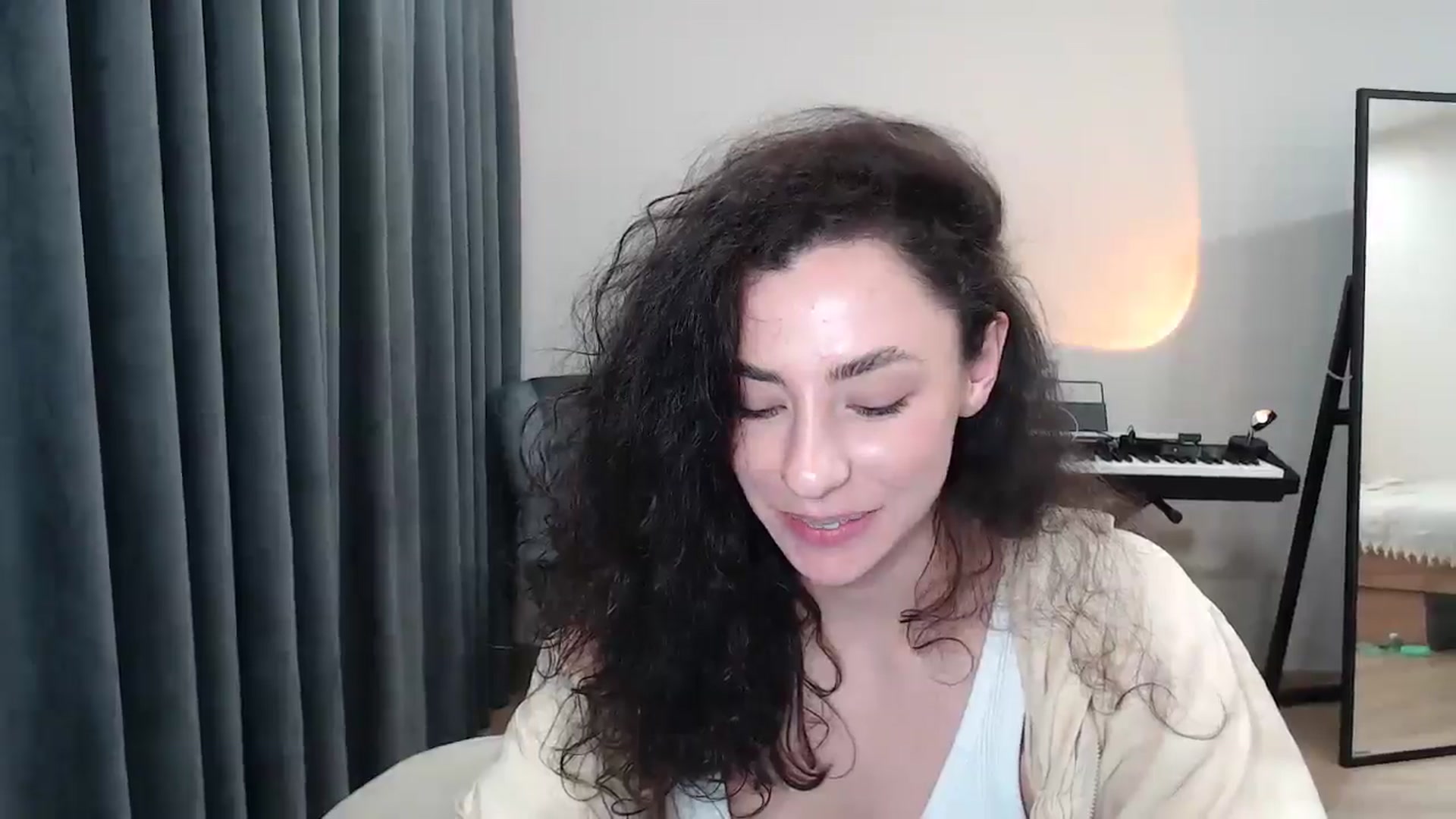Gallery image thumbnail from Millla_Mi's myfreecams stream on, 03/15/2025, 17:13 image 19 of 20