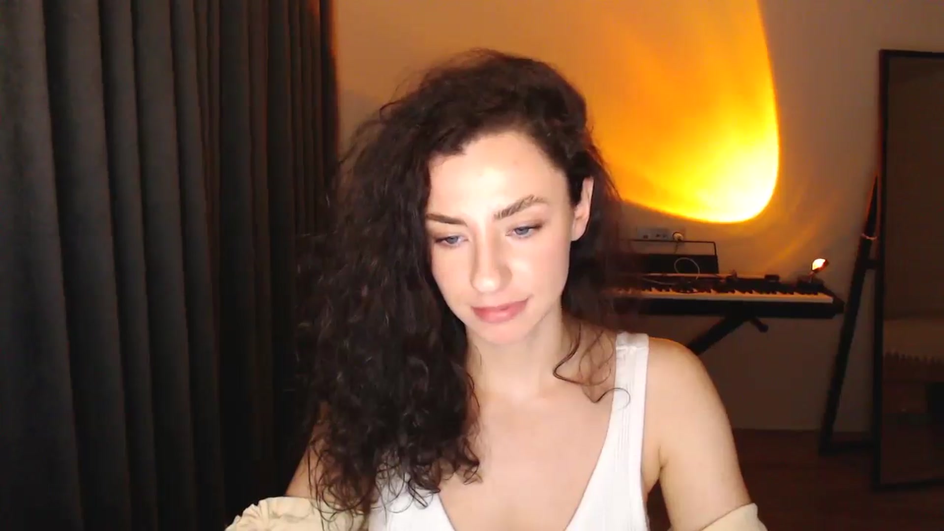 Gallery image thumbnail from Millla_Mi's myfreecams stream on, 03/15/2025, 18:40 image 6 of 20