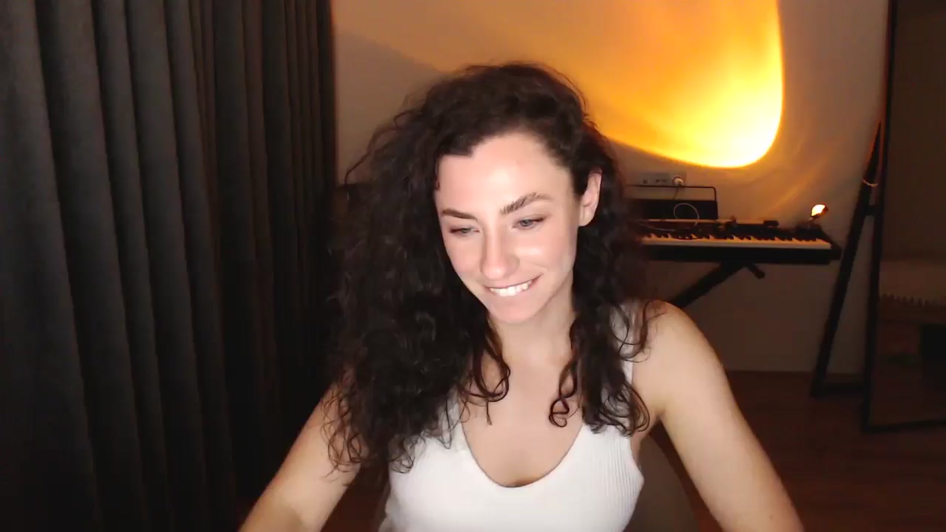 Gallery image thumbnail from Millla_Mi's myfreecams stream on, 03/15/2025, 18:40 image 18 of 20