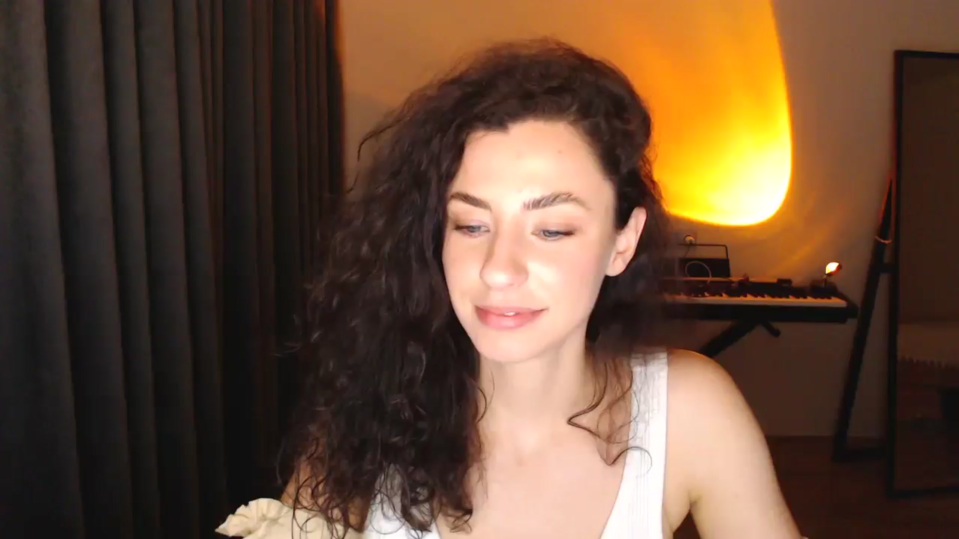 Gallery image thumbnail from Millla_Mi's myfreecams stream on, 03/15/2025, 18:40 image 5 of 20