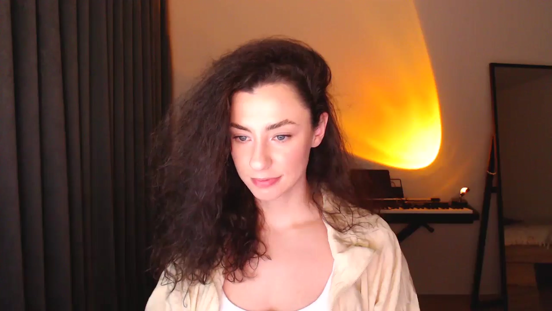 Gallery image thumbnail from Millla_Mi's myfreecams stream on, 03/16/2025, 20:51 image 10 of 20