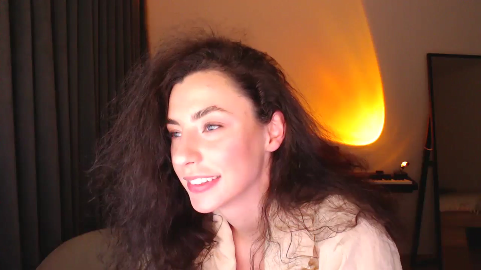 Gallery image thumbnail from Millla_Mi's myfreecams stream on, 03/16/2025, 20:51 image 7 of 20
