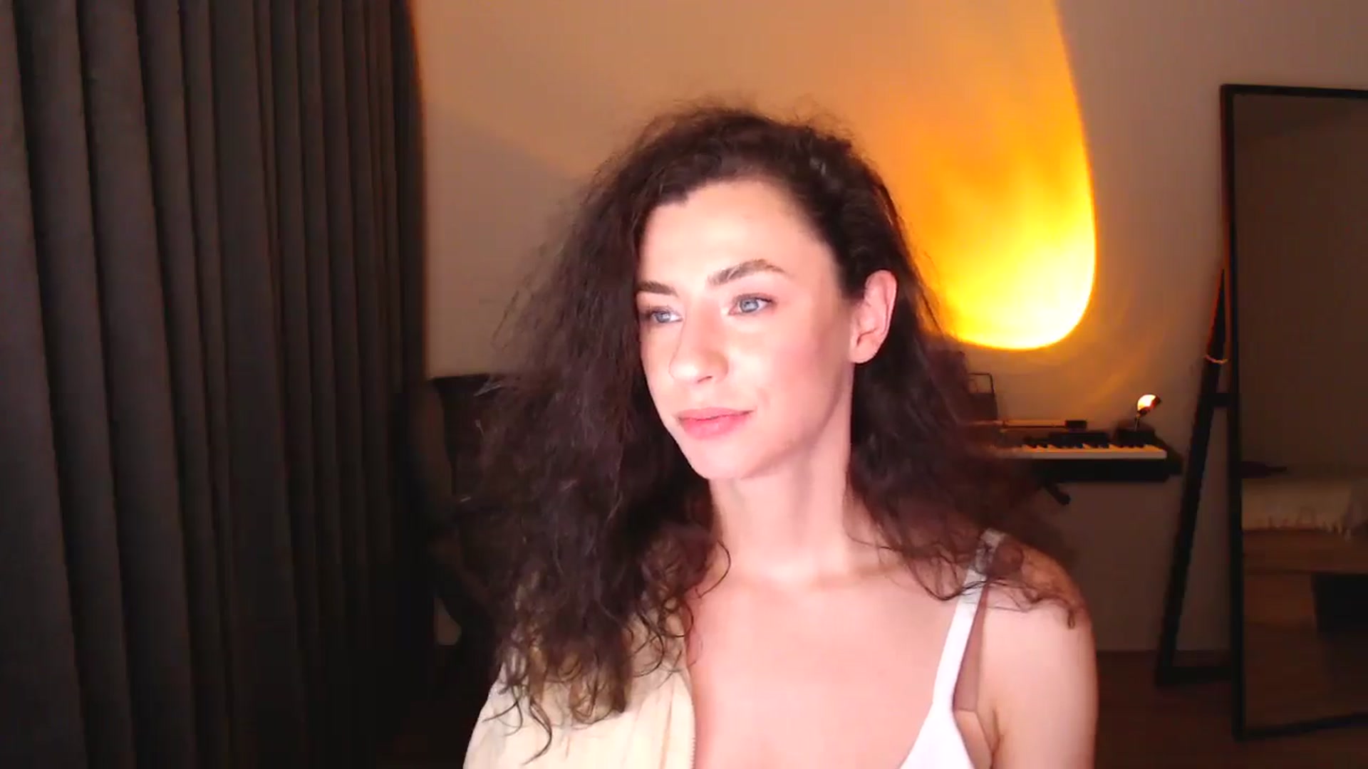 Gallery image thumbnail from Millla_Mi's myfreecams stream on, 03/16/2025, 20:51 image 20 of 20