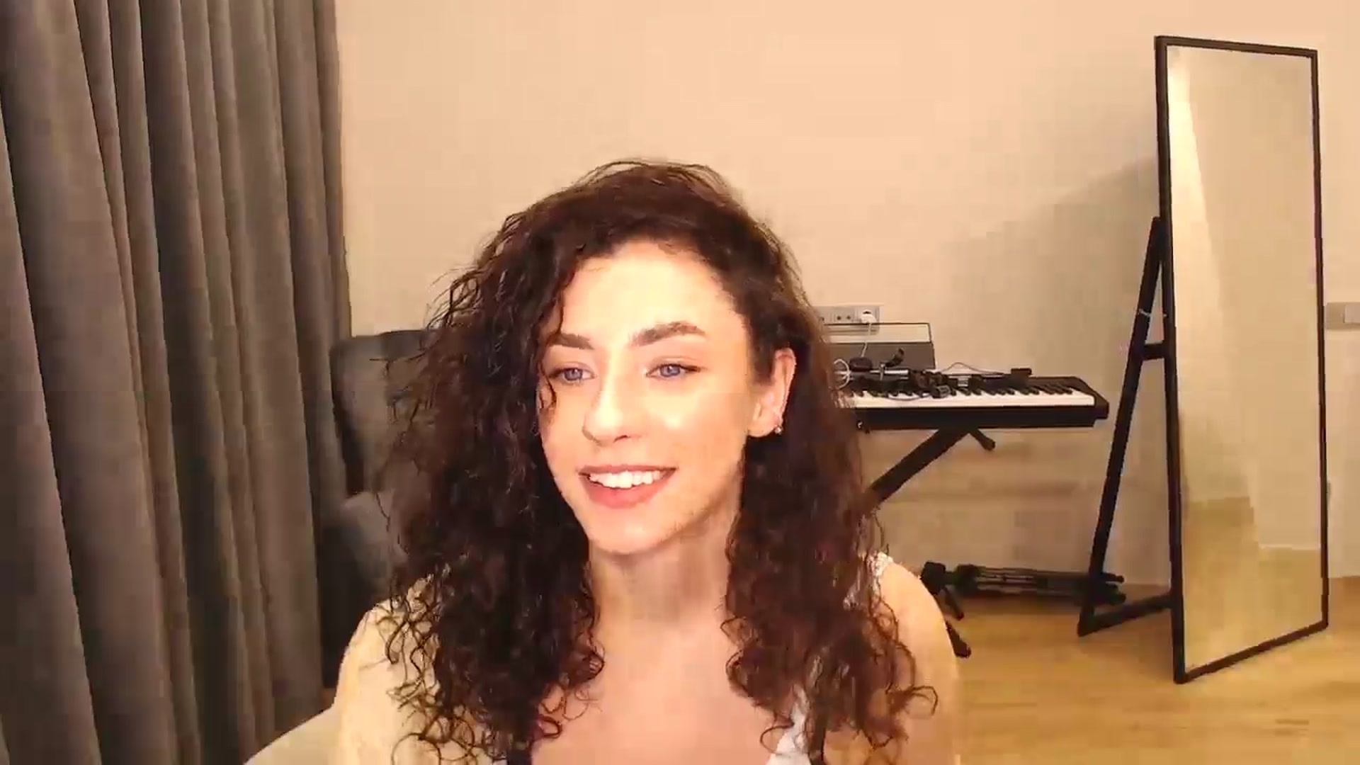 Gallery image thumbnail from Millla_Mi's myfreecams stream on, 03/29/2025, 15:48 image 20 of 20