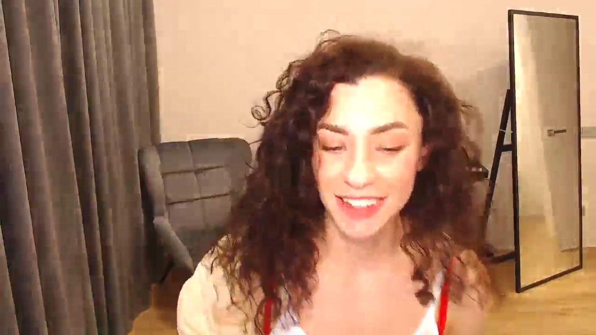 Gallery image thumbnail from Millla_Mi's myfreecams stream on, 03/30/2025, 19:33 image 13 of 20