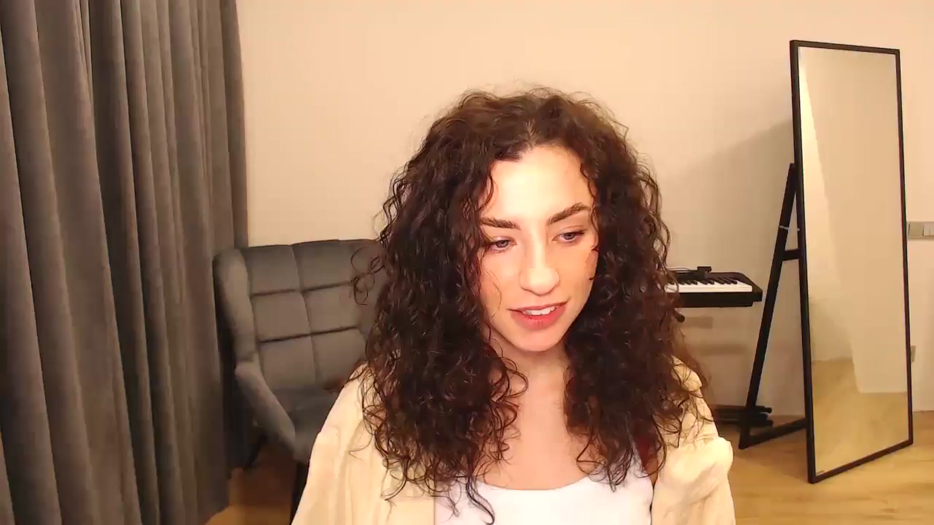 Gallery image thumbnail from Millla_Mi's myfreecams stream on, 03/30/2025, 19:33 image 1 of 20