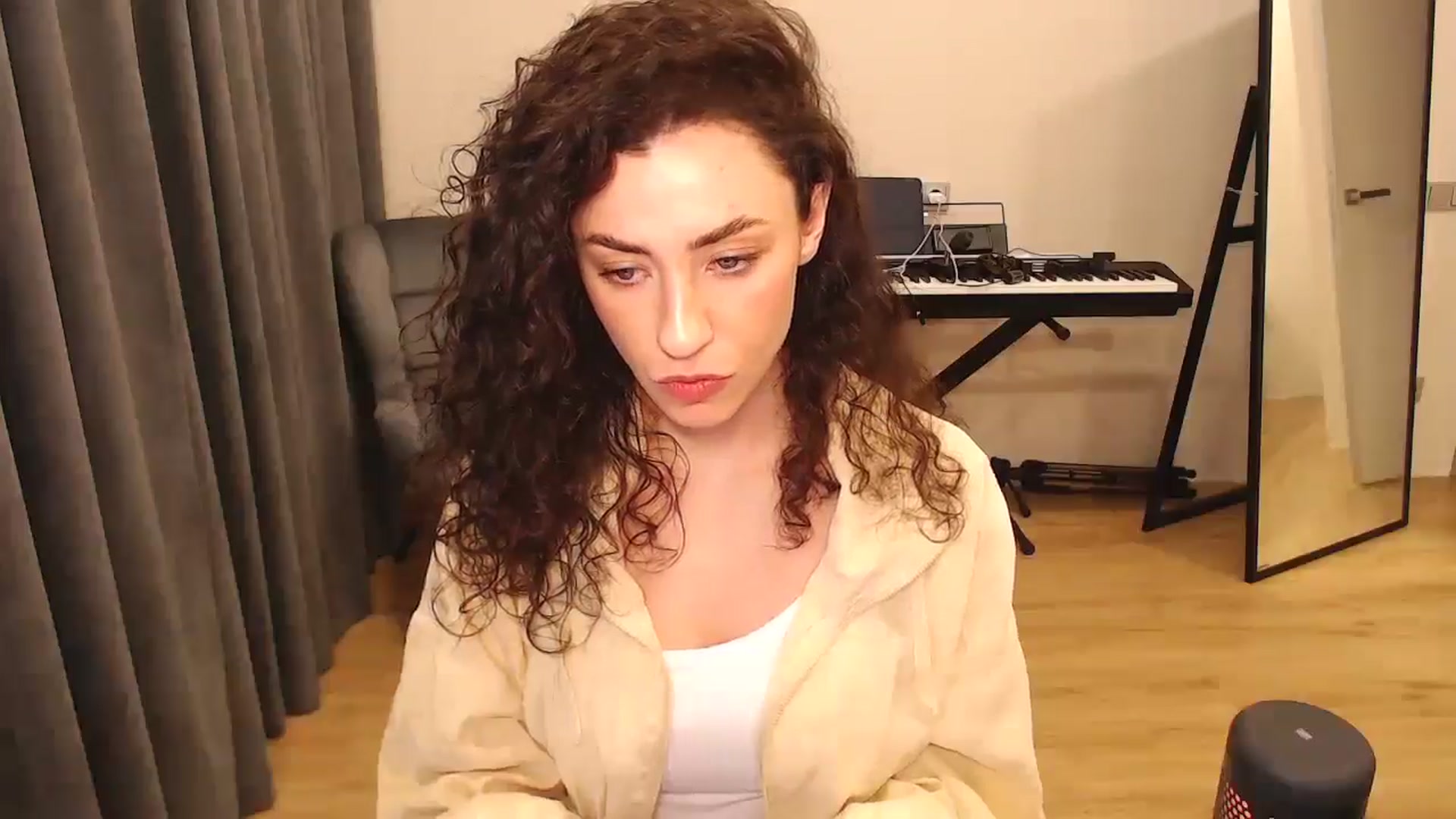 Gallery image thumbnail from Millla_Mi's myfreecams stream on, 03/30/2025, 20:25 image 5 of 20