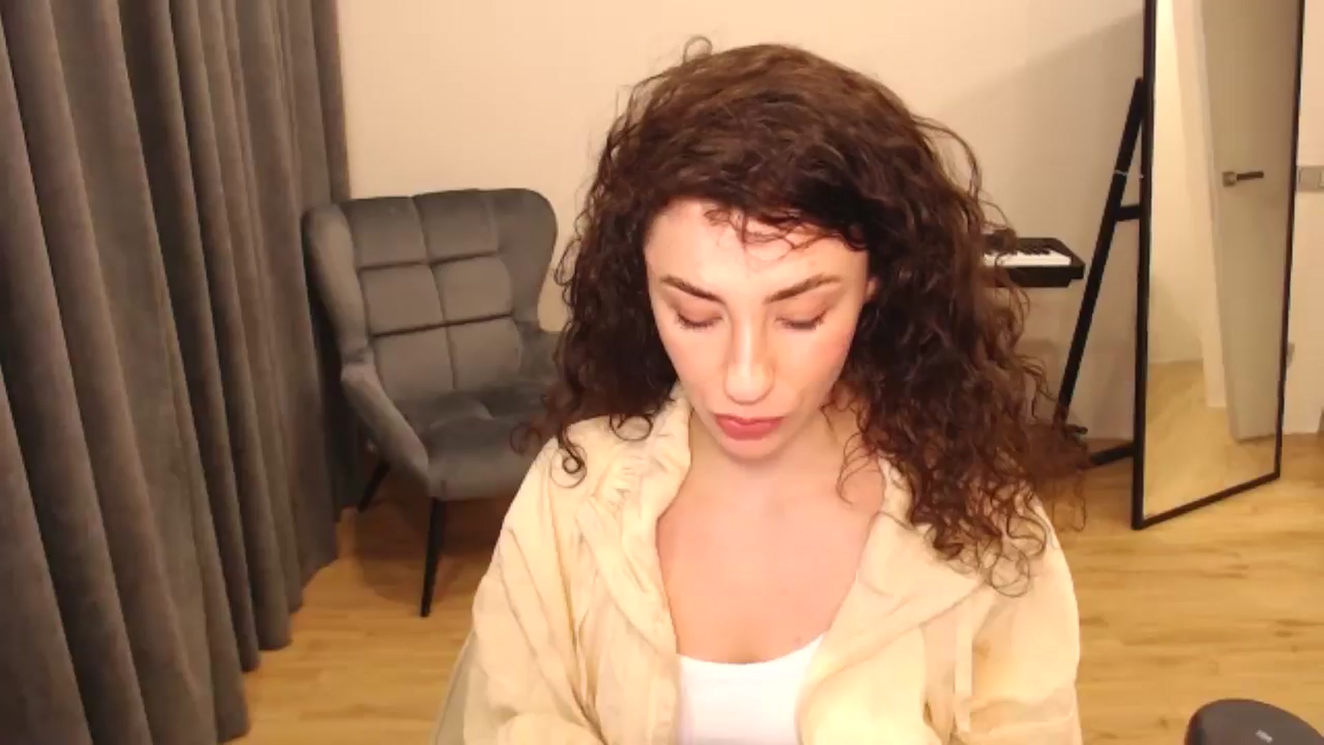 Gallery image thumbnail from Millla_Mi's myfreecams stream on, 03/30/2025, 20:25 image 17 of 20