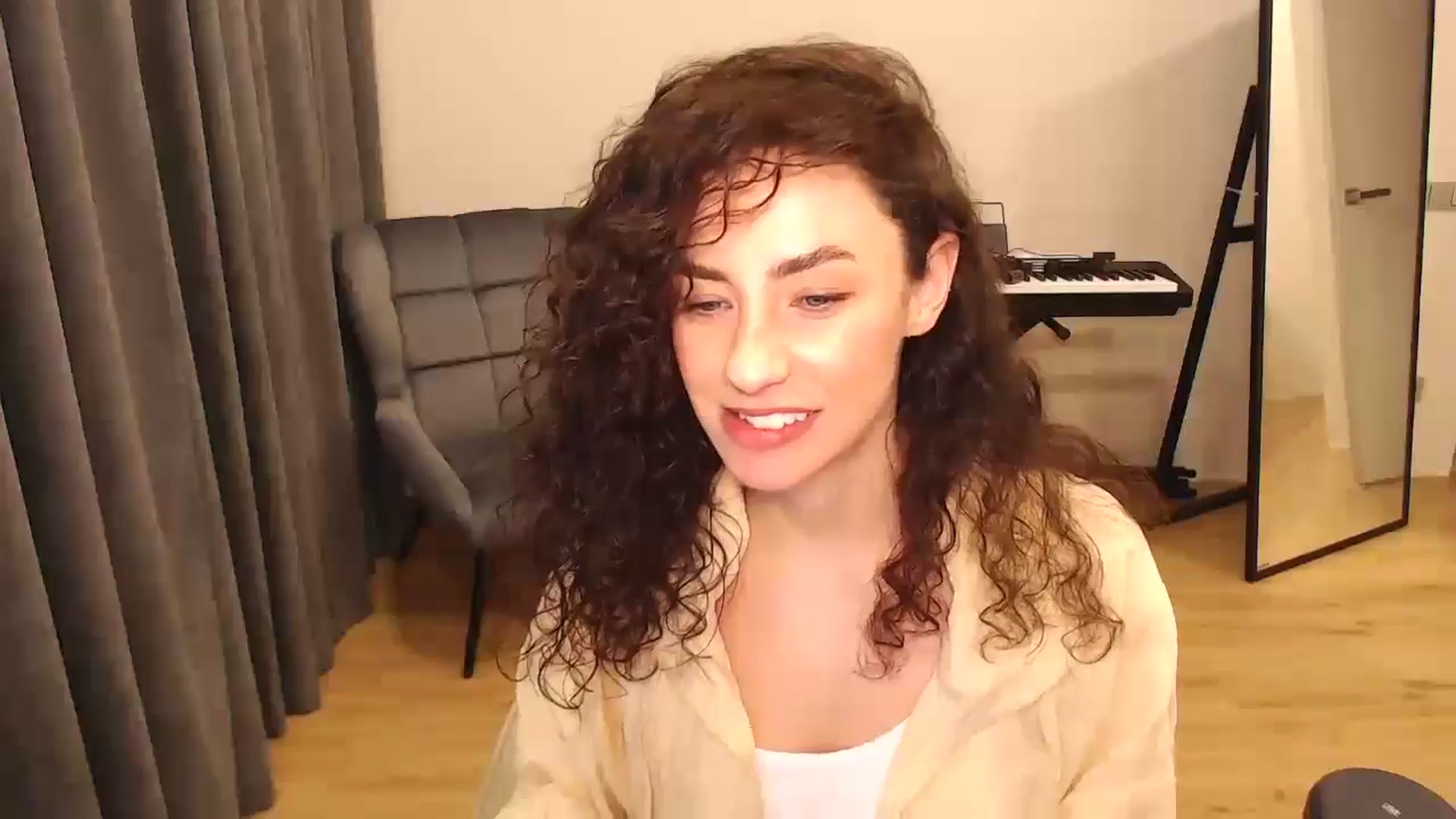 Gallery image thumbnail from Millla_Mi's myfreecams stream on, 03/30/2025, 20:25 image 13 of 20