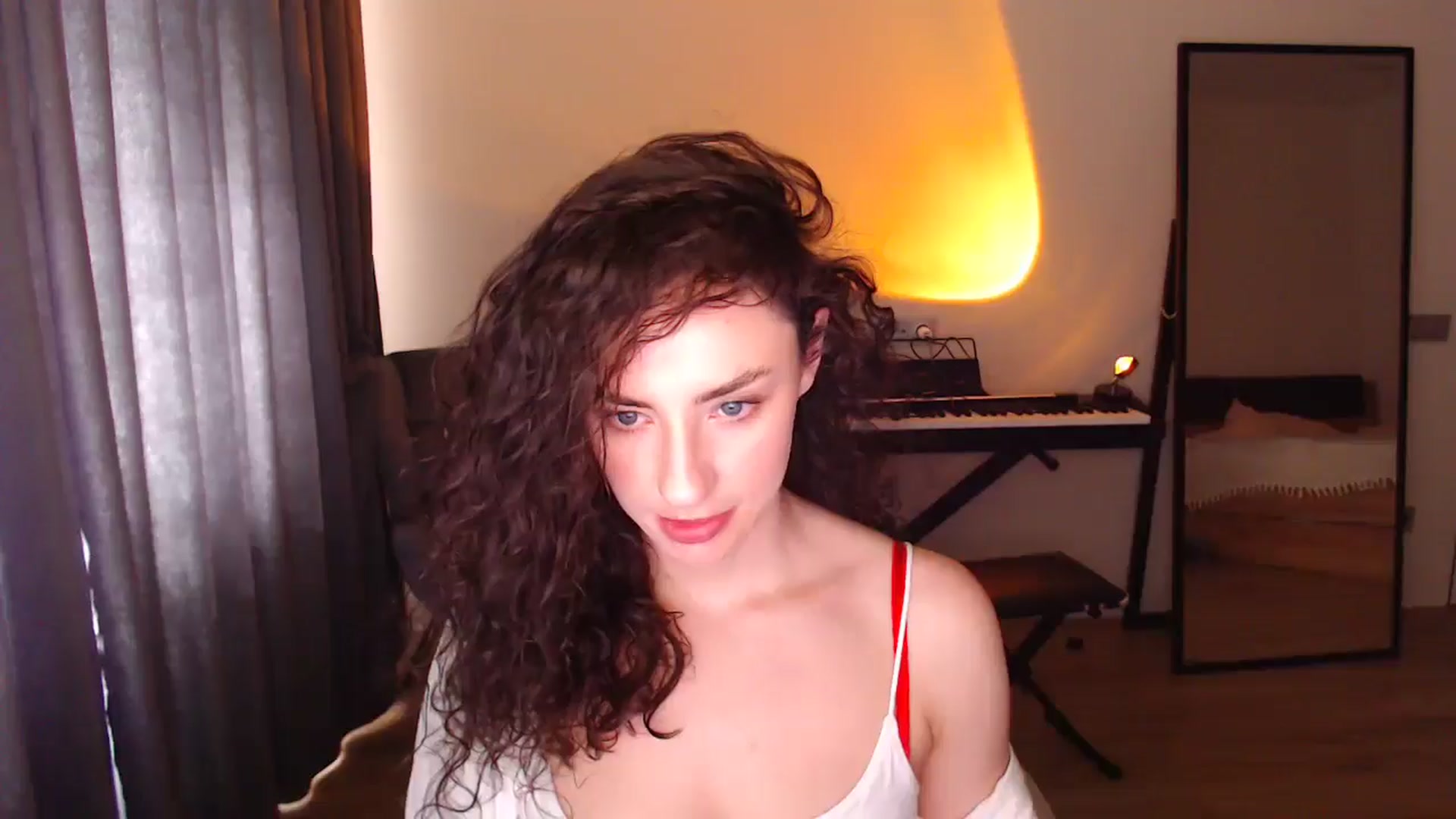 Gallery image thumbnail from Millla_Mi's myfreecams stream on, 04/19/2025, 10:49 image 8 of 20