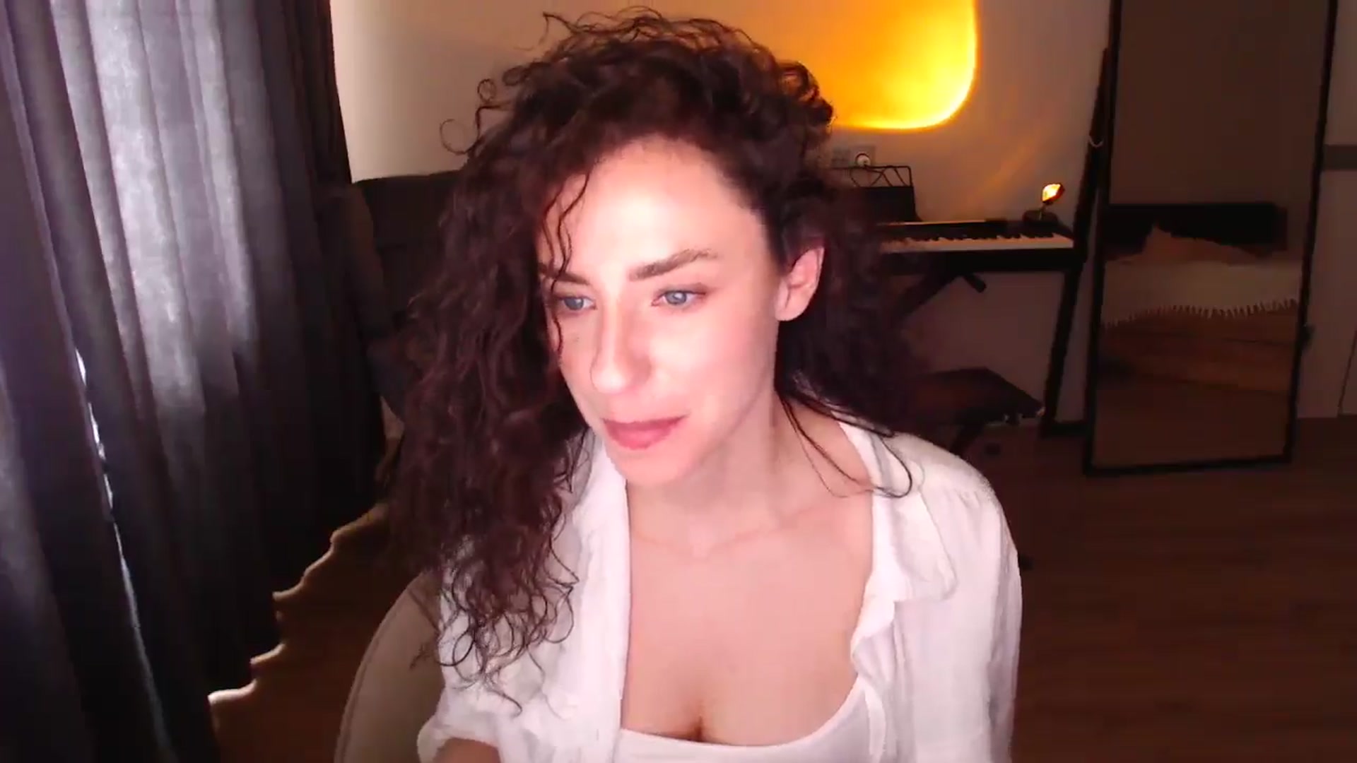 Gallery image thumbnail from Millla_Mi's myfreecams stream on, 04/19/2025, 10:49 image 16 of 20