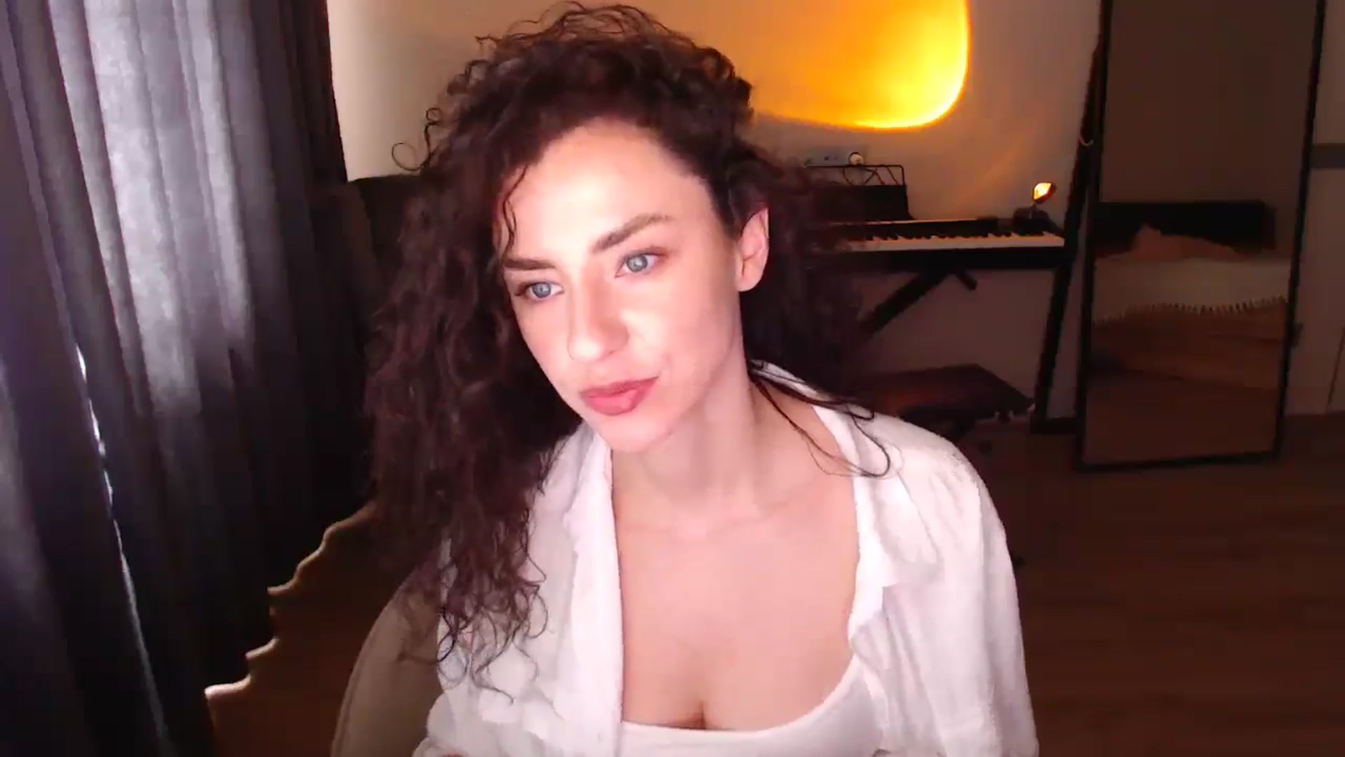 Gallery image thumbnail from Millla_Mi's myfreecams stream on, 04/19/2025, 10:49 image 15 of 20