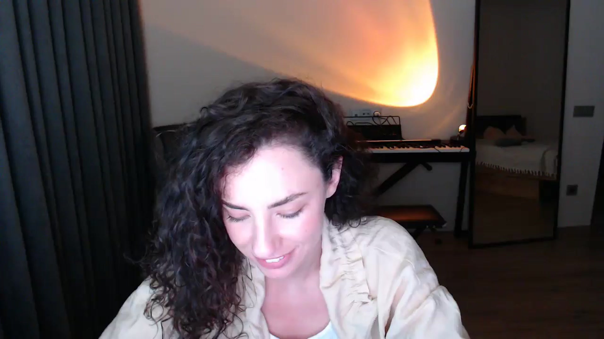Gallery image thumbnail from Millla_Mi's myfreecams stream on, 04/20/2025, 22:19 image 15 of 20