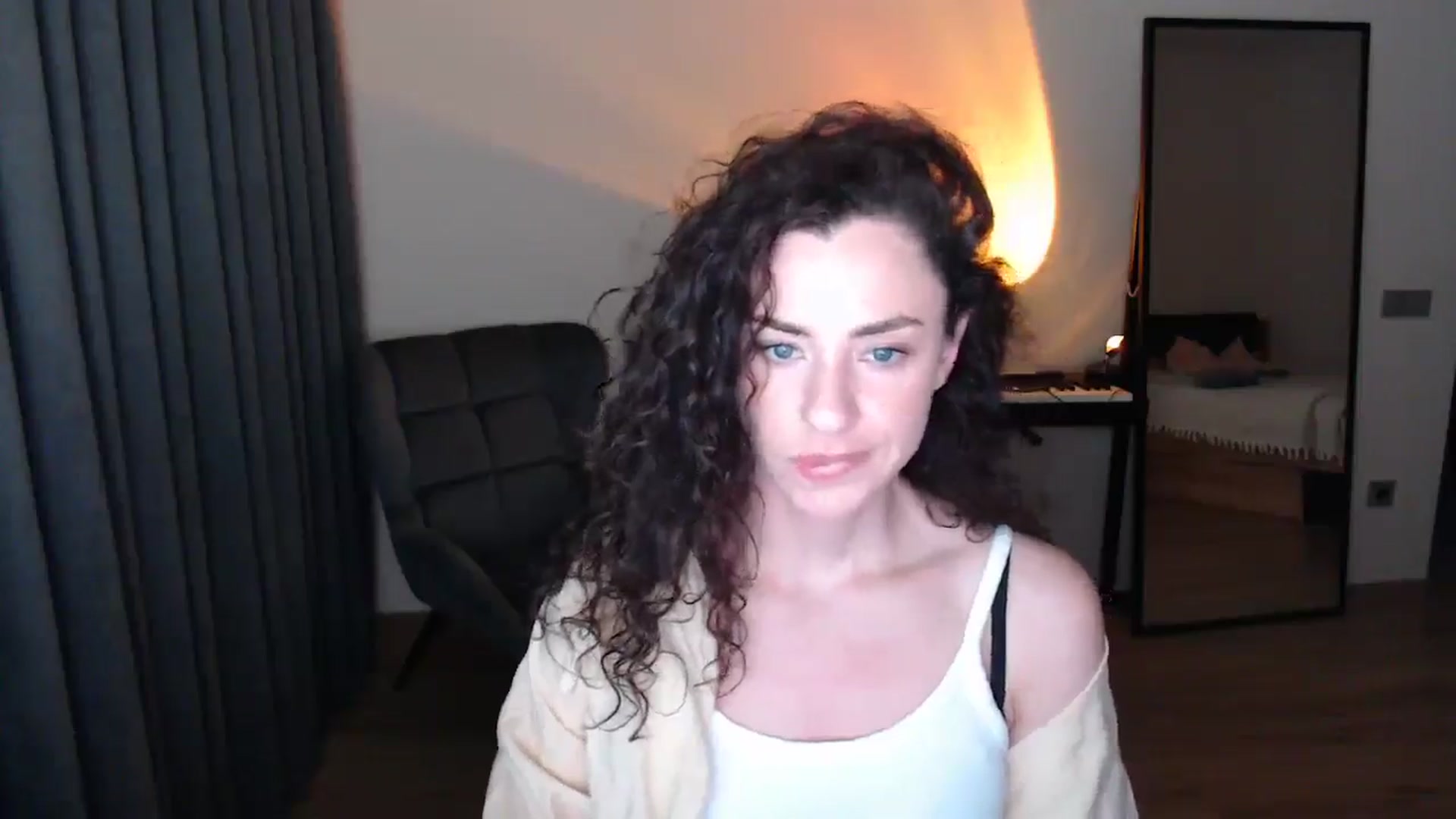 Gallery image thumbnail from Millla_Mi's myfreecams stream on, 04/20/2025, 22:19 image 2 of 20