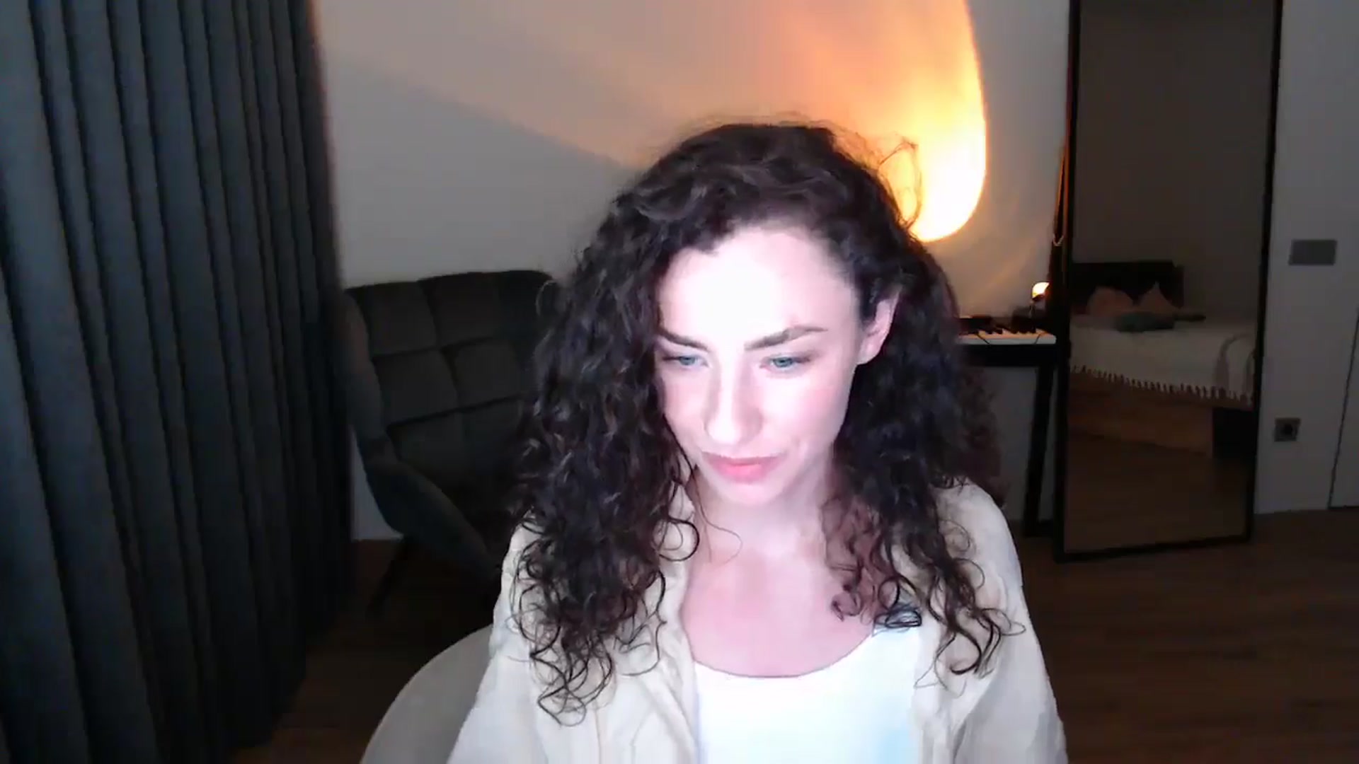 Gallery image thumbnail from Millla_Mi's myfreecams stream on, 04/20/2025, 22:19 image 13 of 20