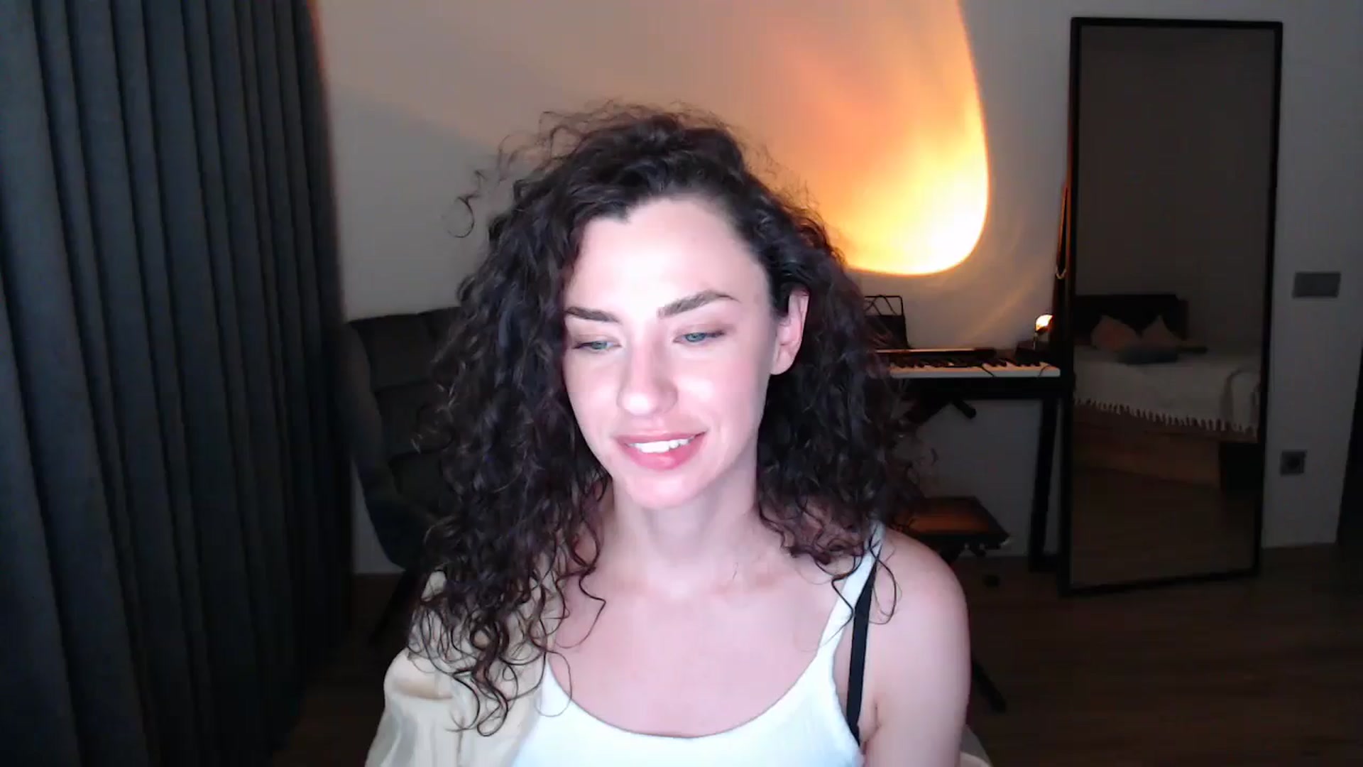 Gallery image thumbnail from Millla_Mi's myfreecams stream on, 04/20/2025, 22:19 image 1 of 20