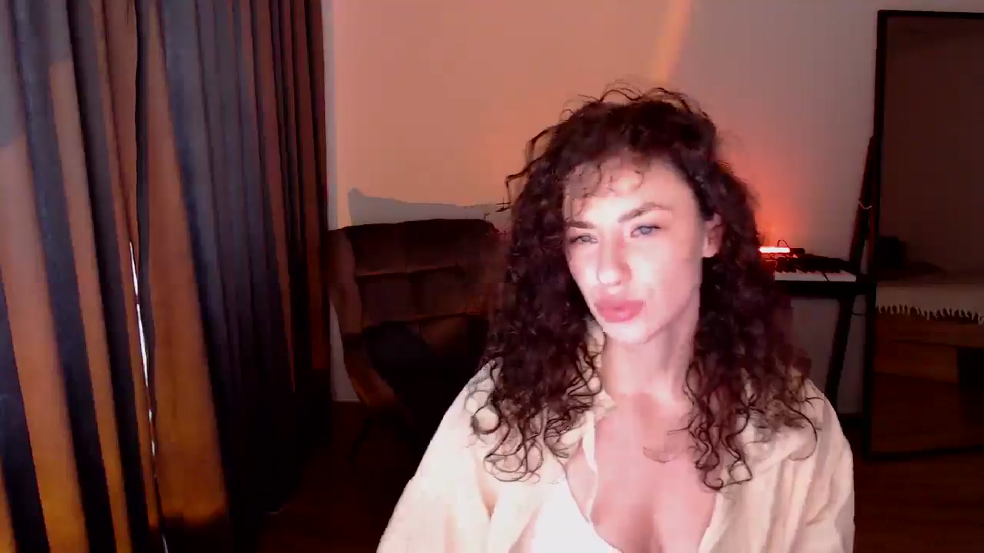 Gallery image thumbnail from Millla_Mi's myfreecams stream on, 05/17/2025, 14:06 image 17 of 20