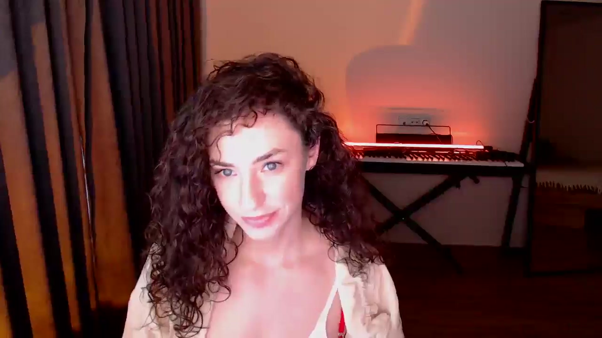 Gallery image thumbnail from Millla_Mi's myfreecams stream on, 05/17/2025, 15:50 image 14 of 20