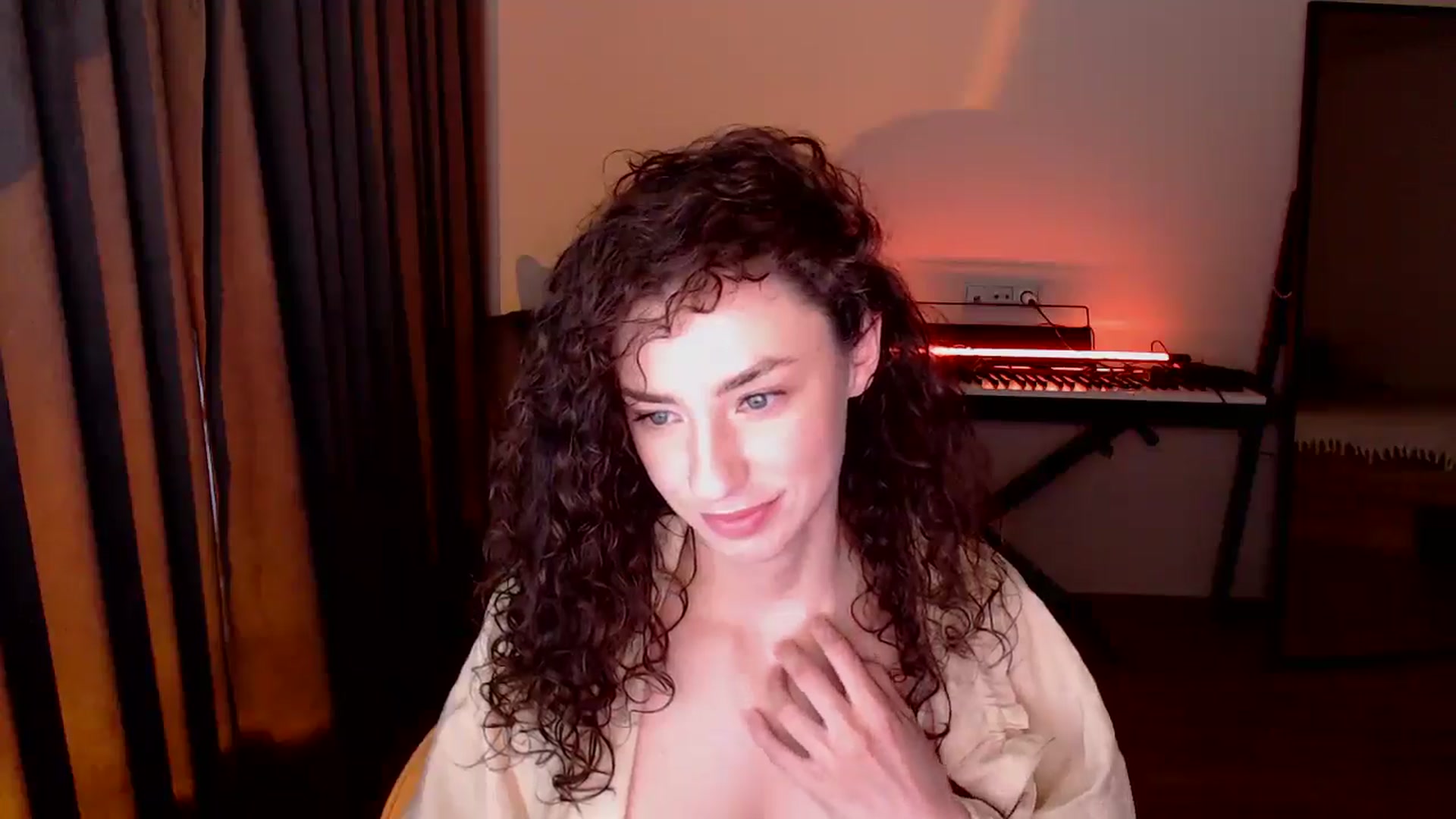Gallery image thumbnail from Millla_Mi's myfreecams stream on, 05/17/2025, 15:50 image 15 of 20