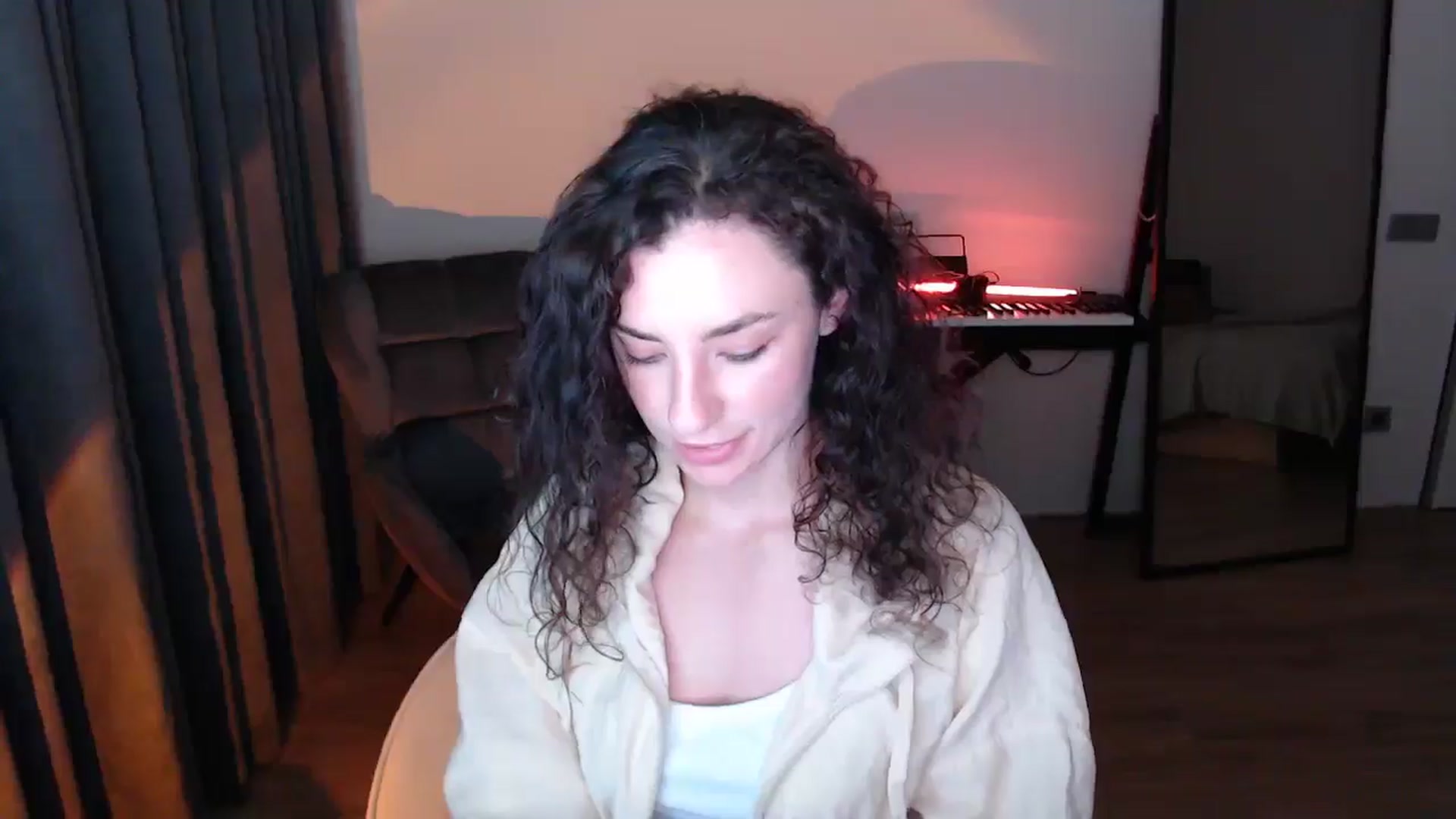 Gallery image thumbnail from Millla_Mi's myfreecams stream on, 05/18/2025, 18:17 image 13 of 20