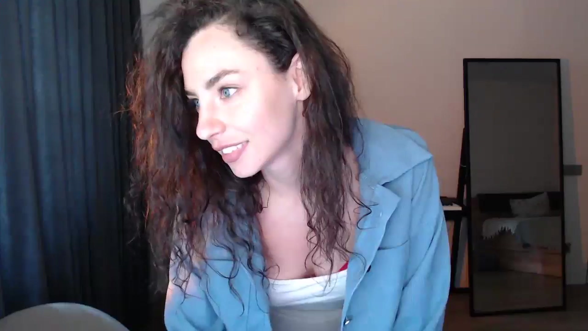 Gallery image thumbnail from Millla_Mi's myfreecams stream on, 05/25/2025, 14:37 image 13 of 20