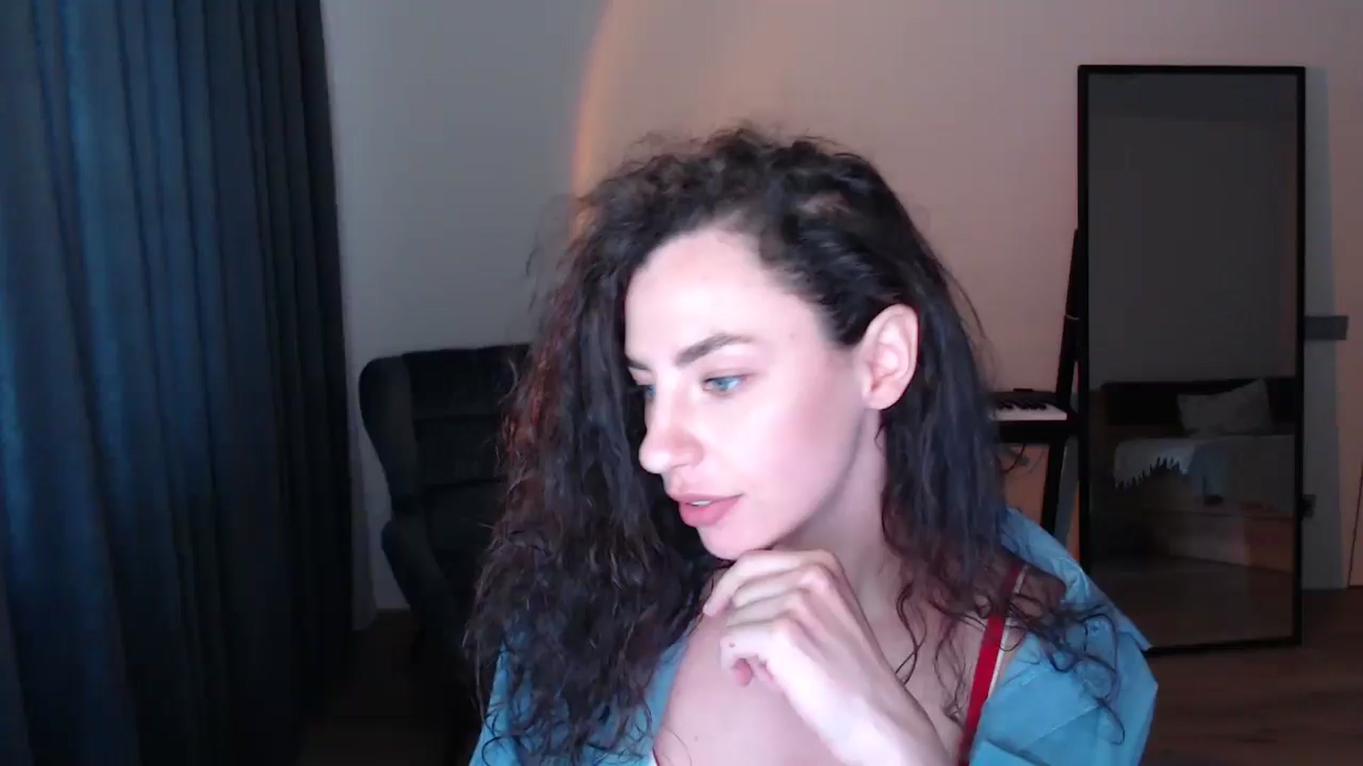 Gallery image thumbnail from Millla_Mi's myfreecams stream on, 05/25/2025, 14:37 image 16 of 20