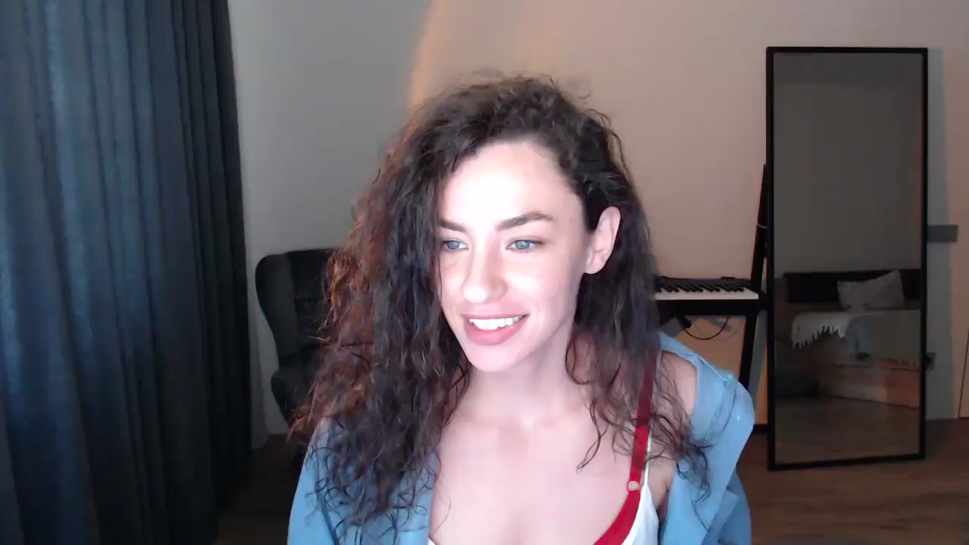 Gallery image thumbnail from Millla_Mi's myfreecams stream on, 05/25/2025, 14:37 image 17 of 20