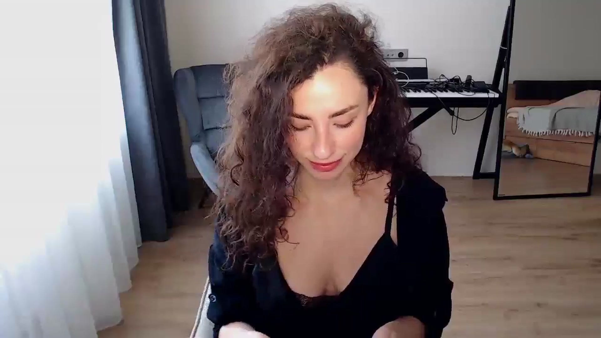 Gallery image thumbnail from Millla_Mi's myfreecams stream on, 06/03/2025, 06:55 image 16 of 20