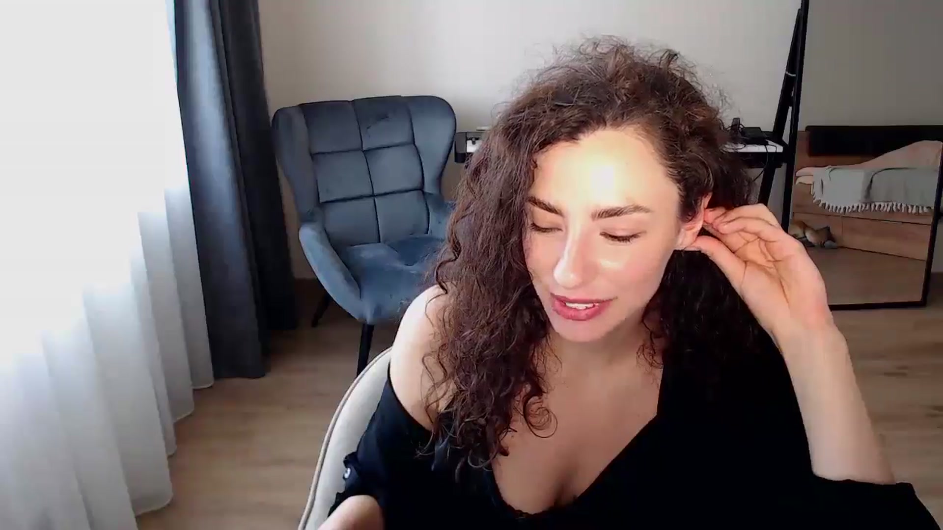 Gallery image thumbnail from Millla_Mi's myfreecams stream on, 06/03/2025, 07:20 image 5 of 20