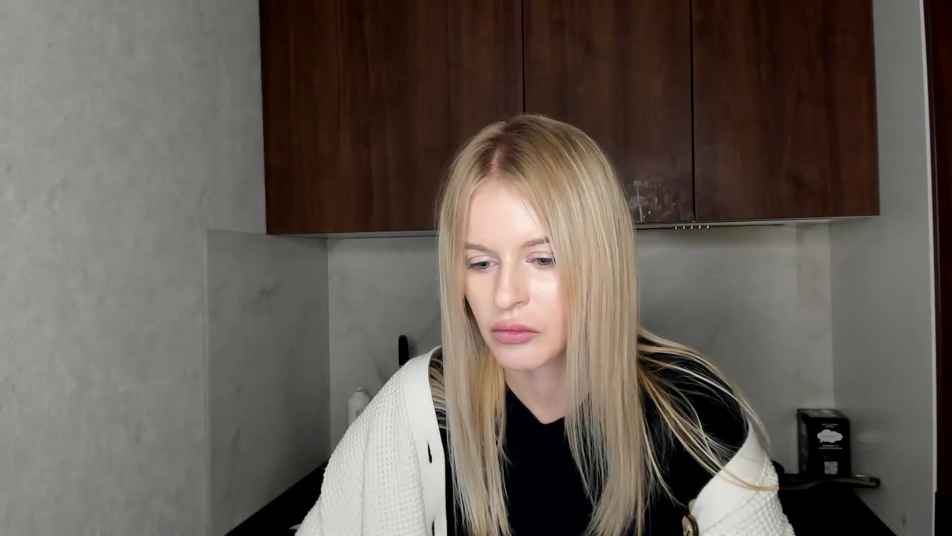 Gallery image thumbnail from MillyKisss's myfreecams stream on, 12/10/2024, 01:27 image 15 of 20