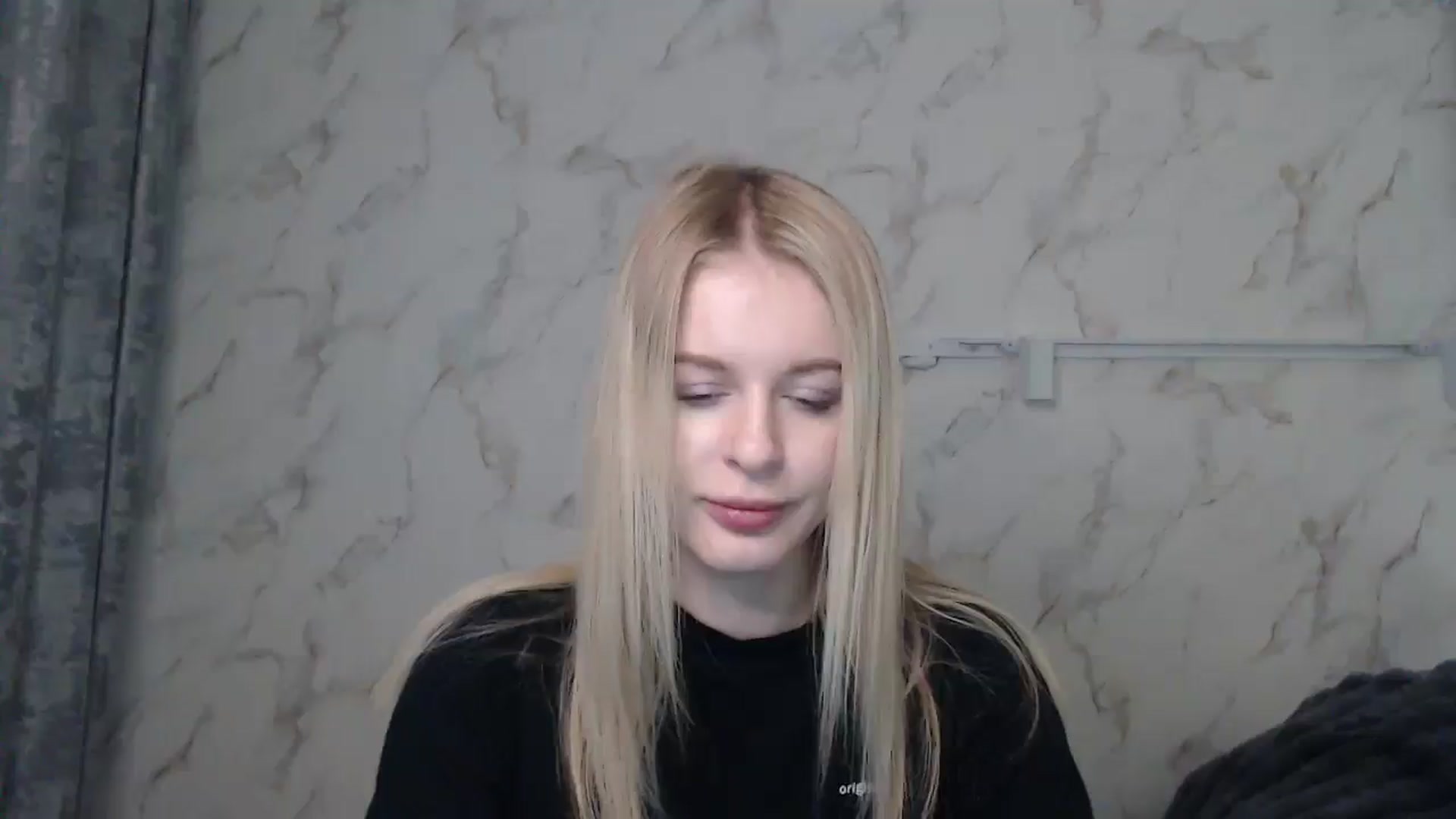 Gallery image thumbnail from MillyKisss's myfreecams stream on, 12/30/2024, 13:39 image 1 of 20