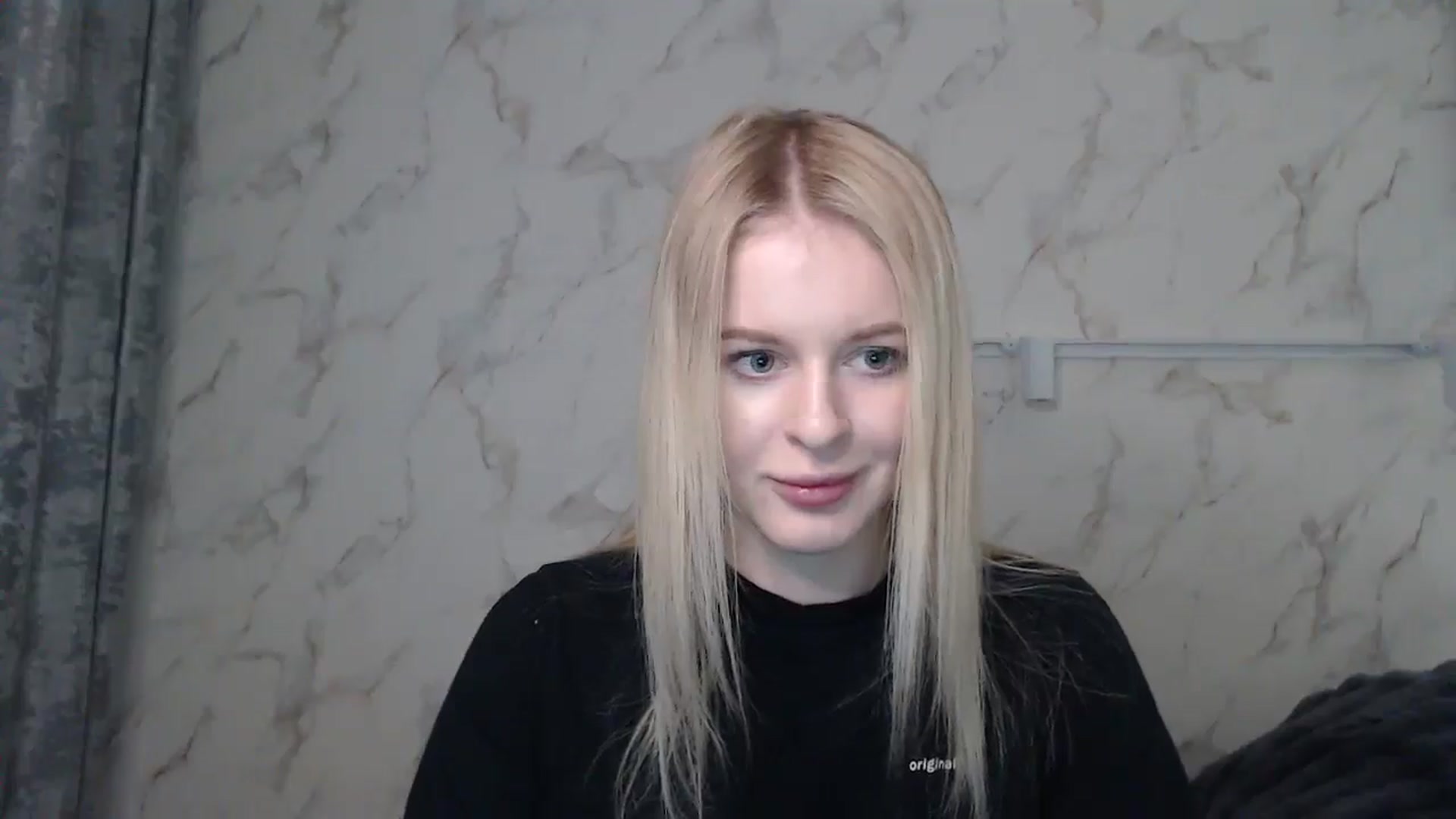 Gallery image thumbnail from MillyKisss's myfreecams stream on, 12/30/2024, 13:39 image 12 of 20