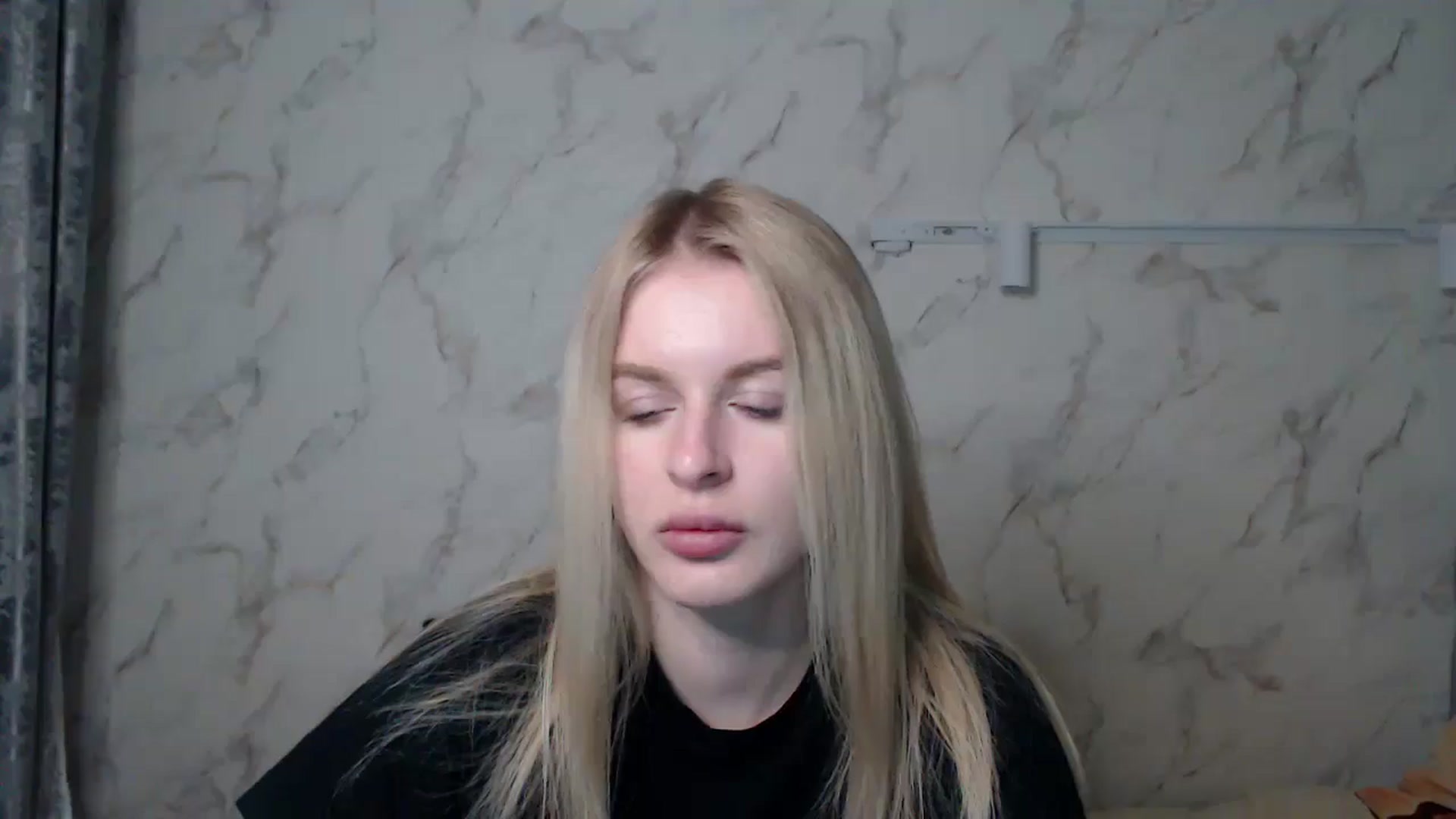 Gallery image thumbnail from MillyKisss's myfreecams stream on, 12/31/2024, 18:26 image 14 of 20