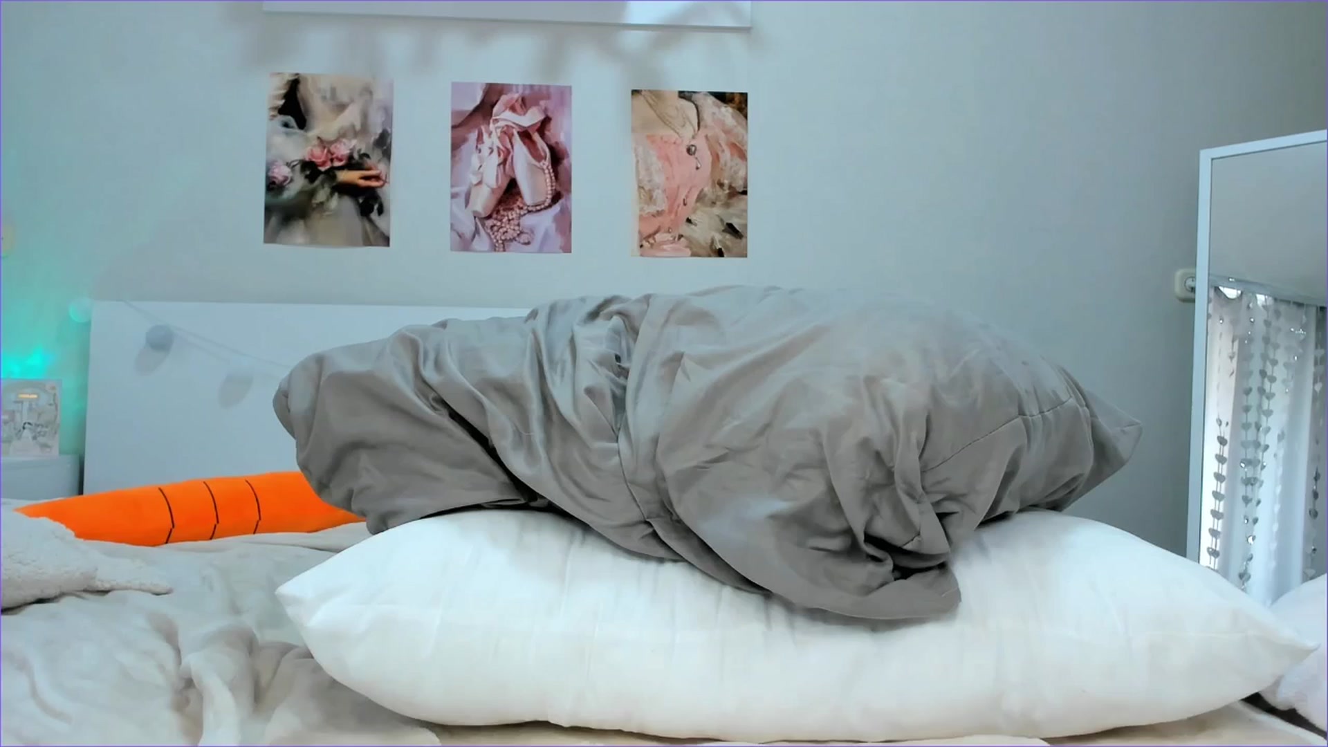 Gallery image thumbnail from Milly_Jay's myfreecams stream on, 04/04/2026, 09:47 image 14 of 20