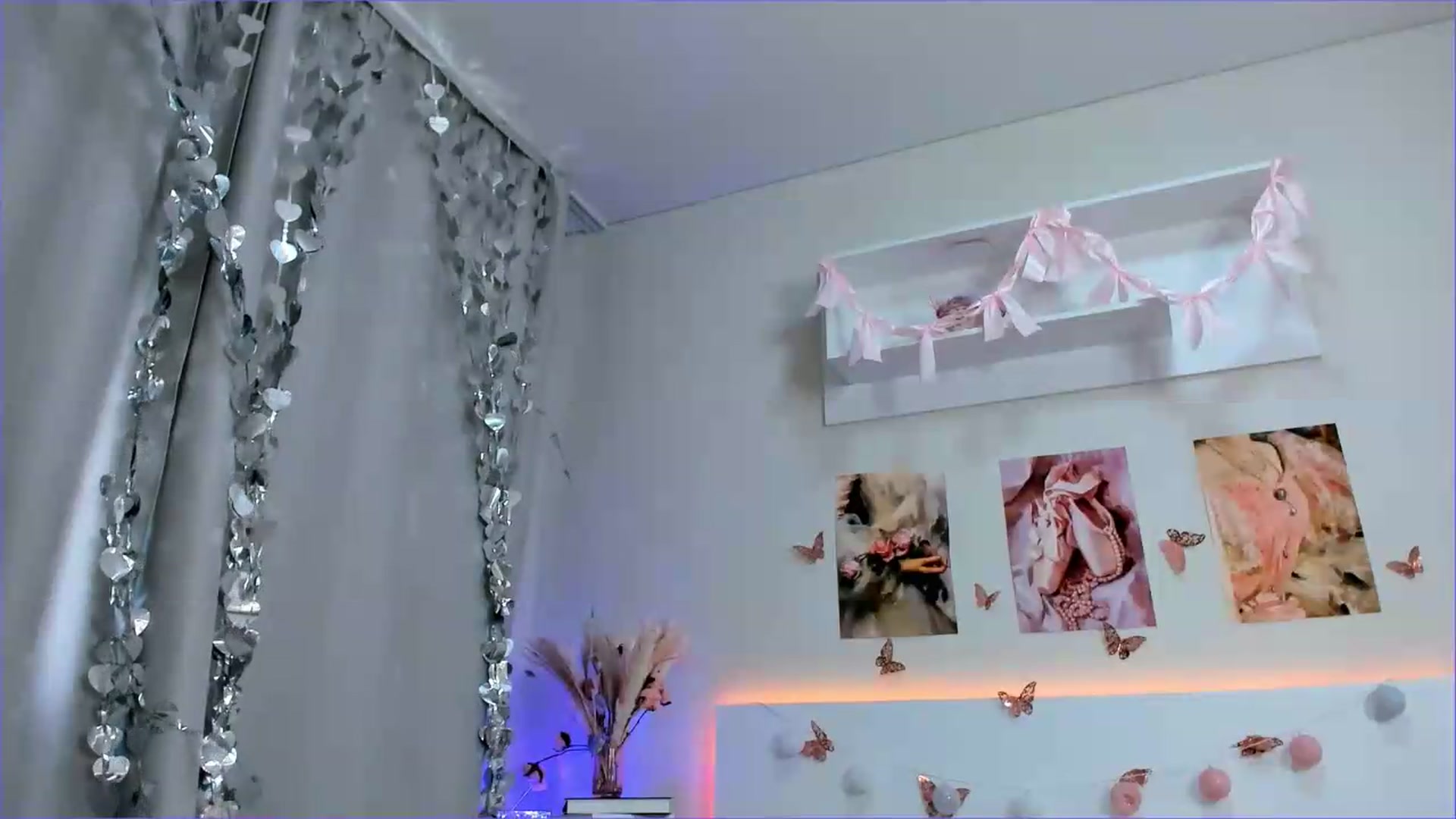 Gallery image thumbnail from Milly_Jay's myfreecams stream on, 06/12/2026, 09:02 image 16 of 20