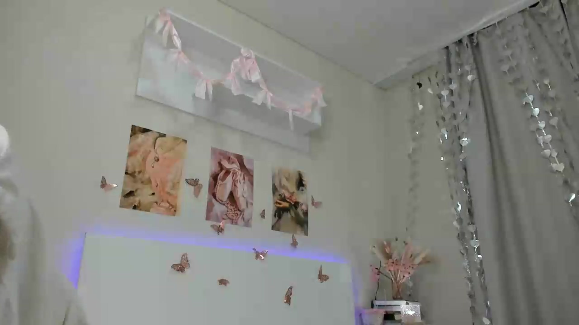 Gallery image thumbnail from Milly_Jay's myfreecams stream on, 07/13/2026, 07:18 image 12 of 20