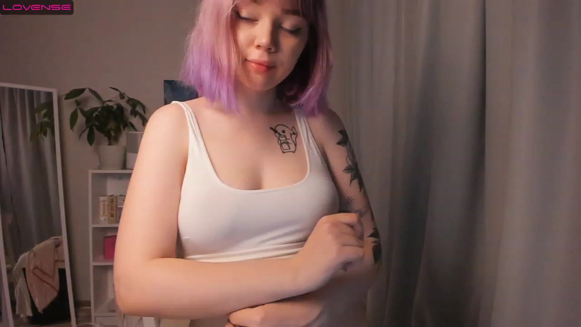 Gallery image thumbnail from Milly_Saint's myfreecams stream on, 11/16/2022, 08:17 image 2 of 20