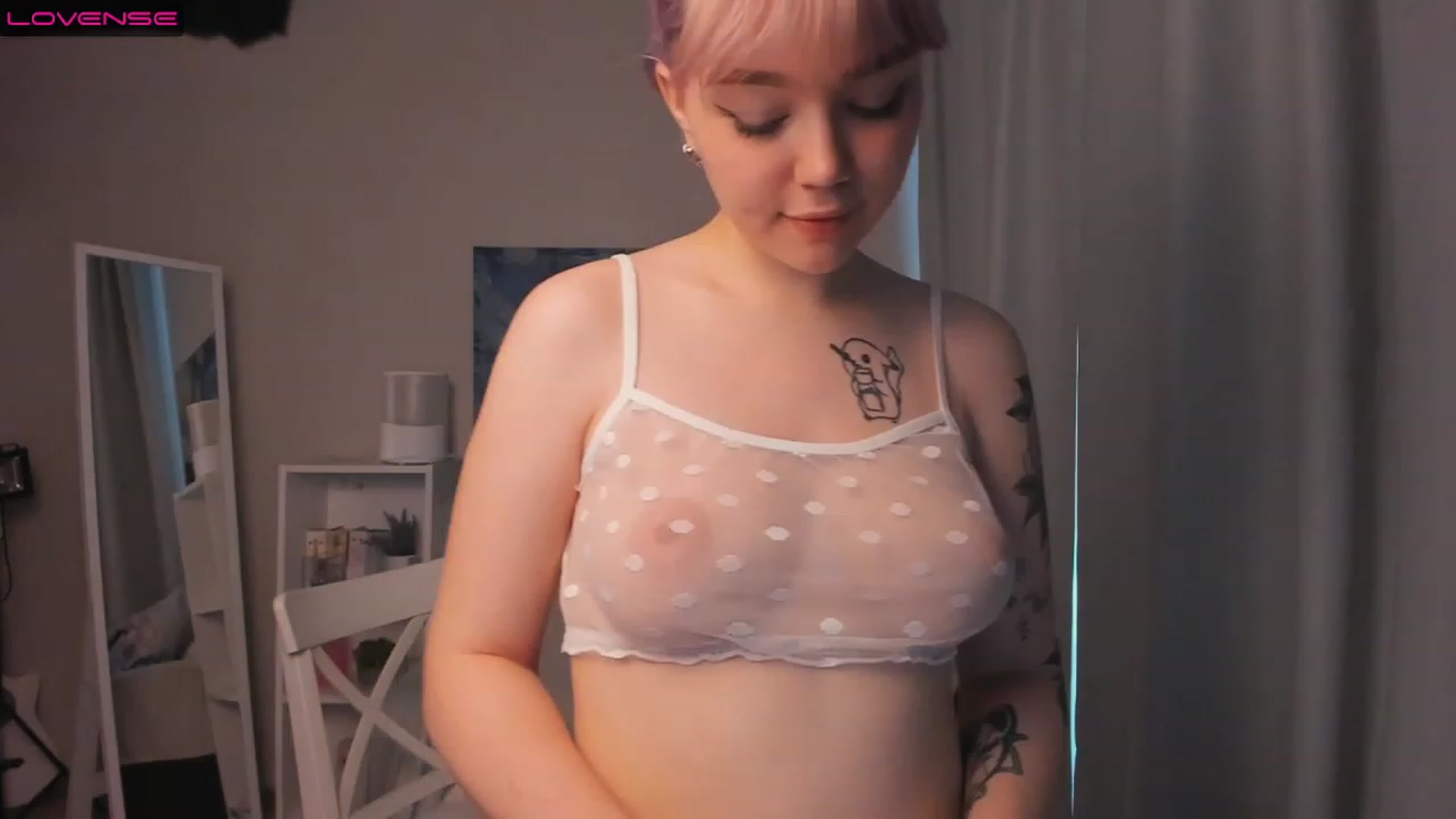 Gallery image thumbnail from Milly_Saint's myfreecams stream on, 11/27/2022, 10:01 image 16 of 20
