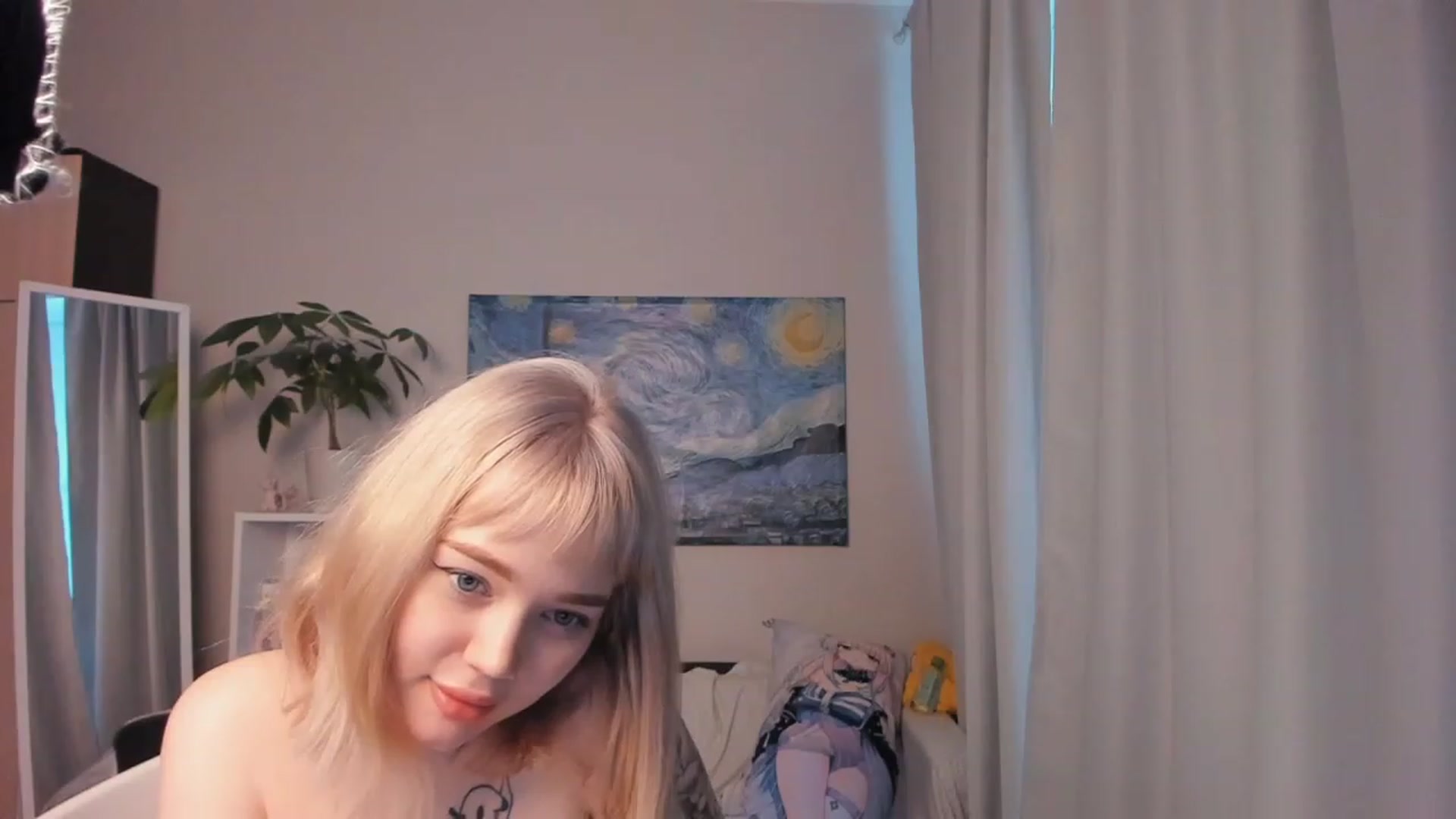 Gallery image thumbnail from Milly_Saint's myfreecams stream on, 12/16/2022, 10:30 image 8 of 20