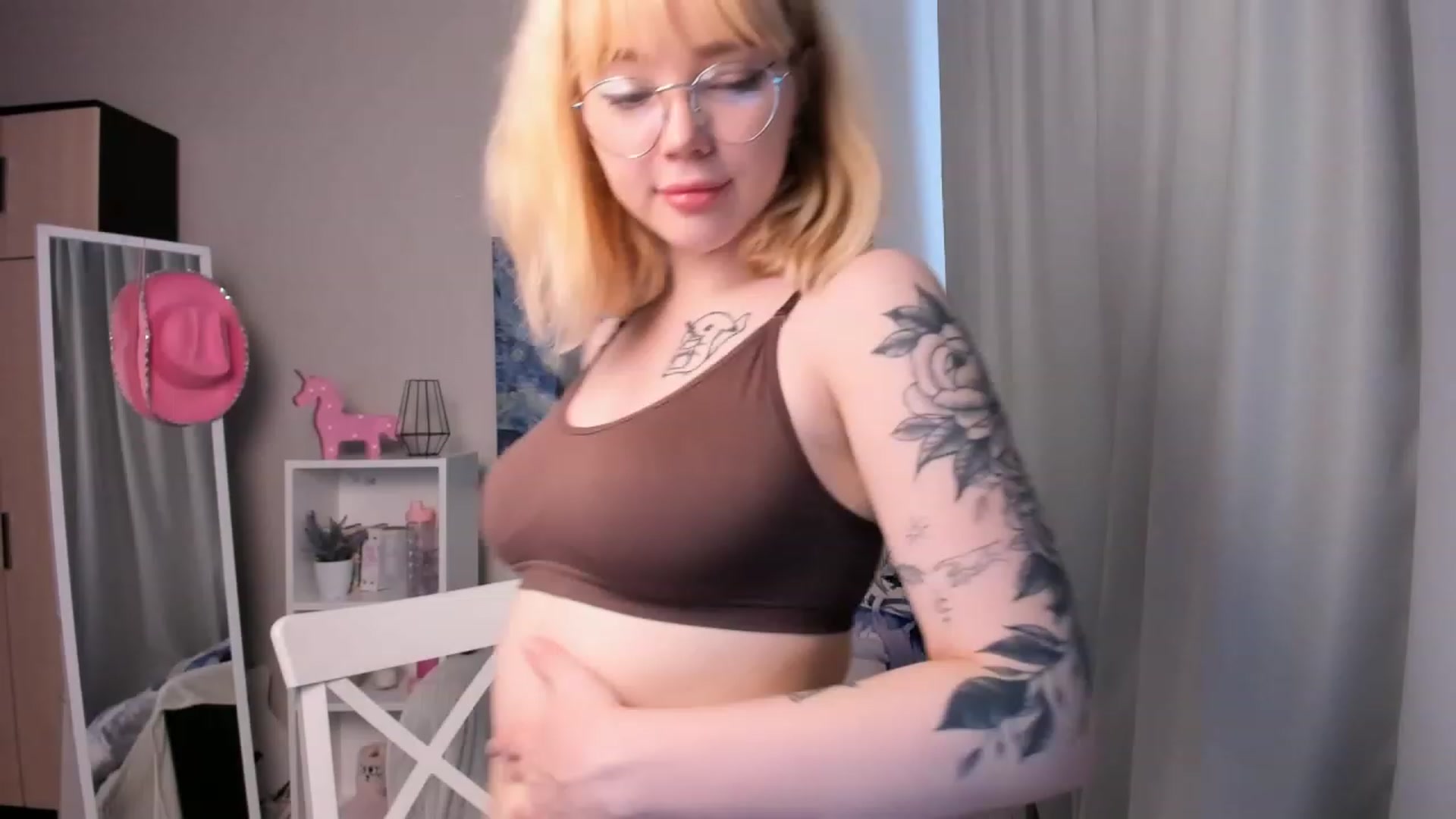 Gallery image thumbnail from Milly_Saint's myfreecams stream on, 02/10/2023, 10:35 image 1 of 20