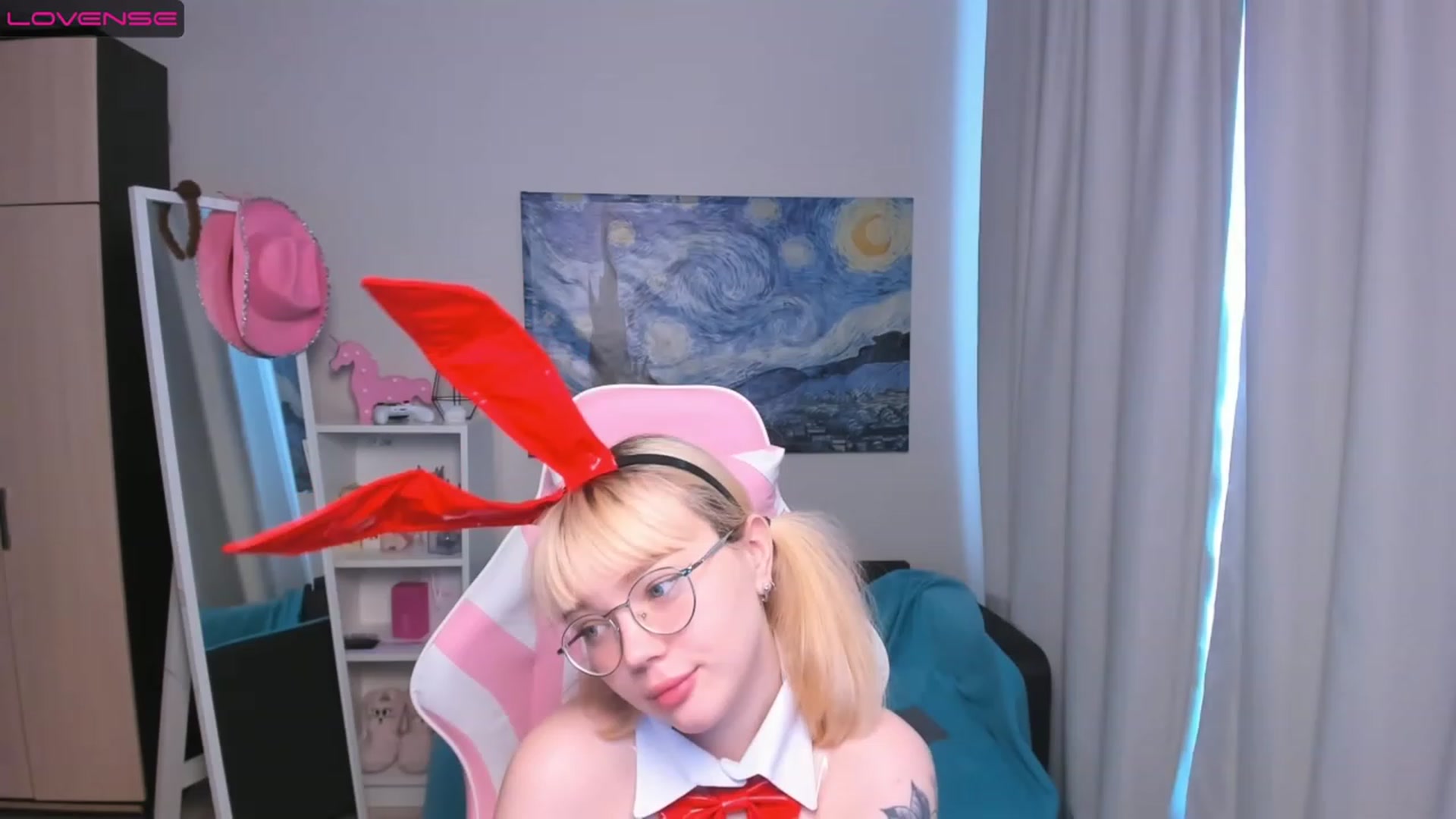 Gallery image thumbnail from Milly_Saint's myfreecams stream on, 03/24/2023, 09:41 image 14 of 20